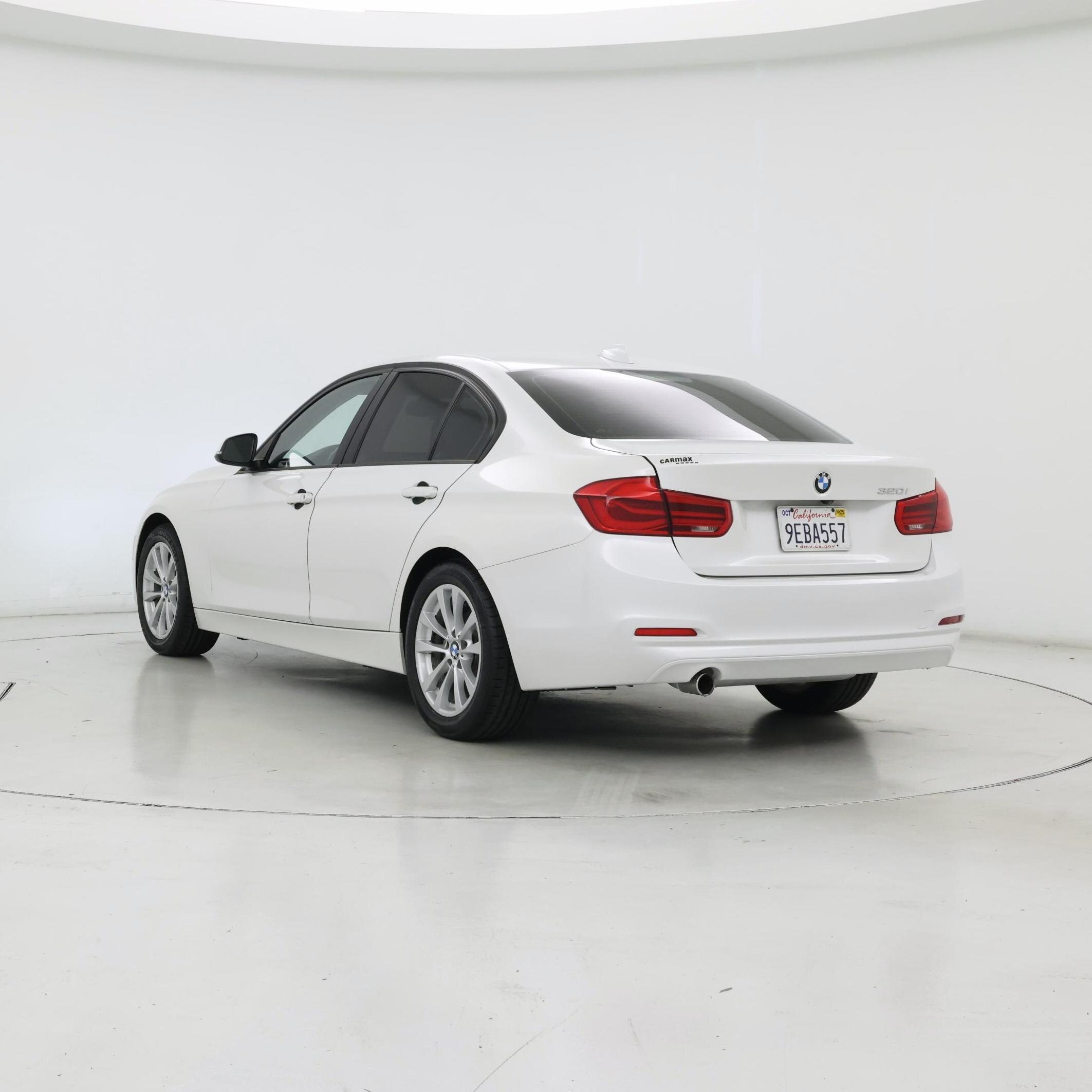 Thumbnail: 2018 BMW 3 Series - 2