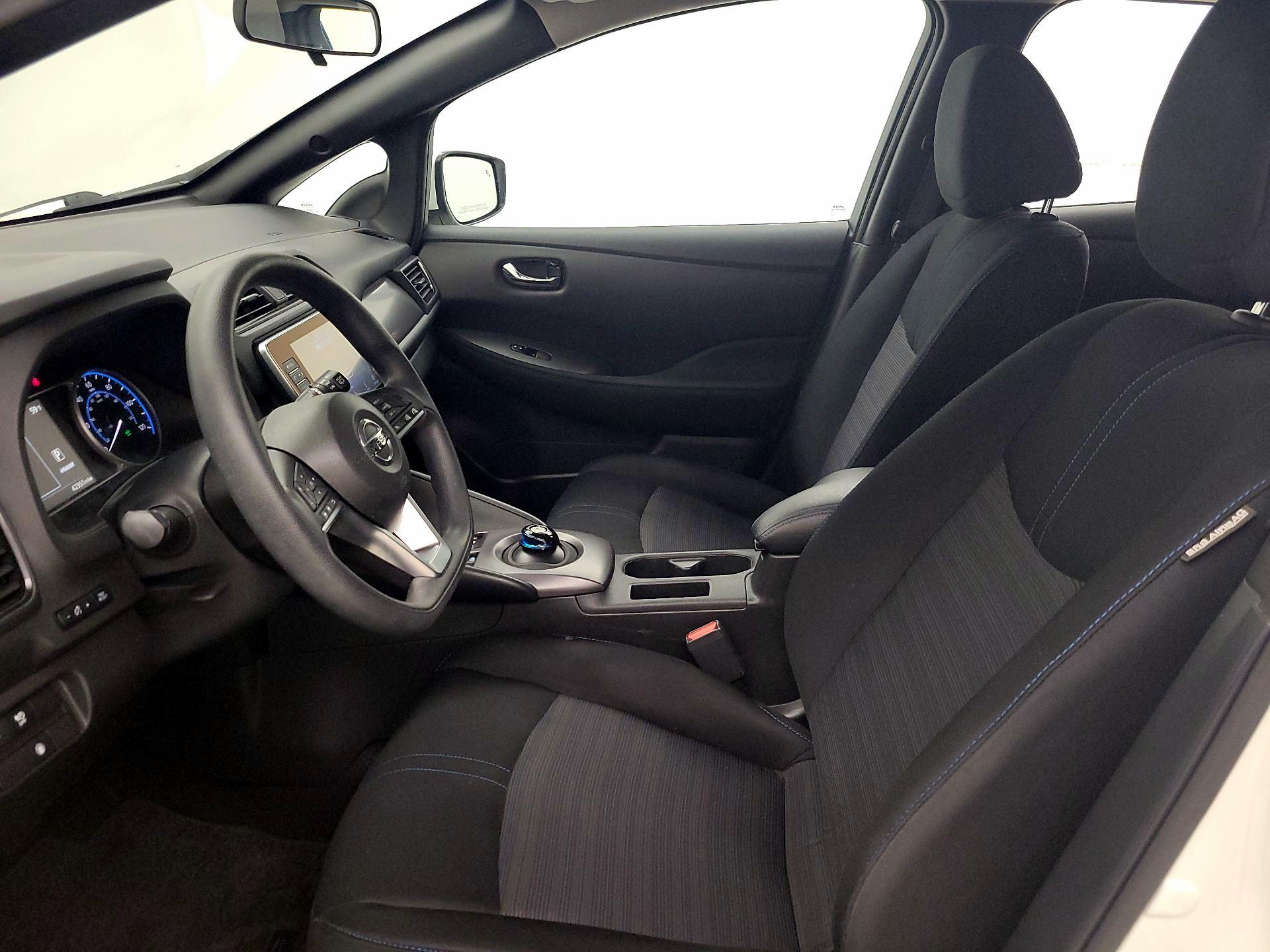 Thumbnail: 2022 Nissan Leaf - 11