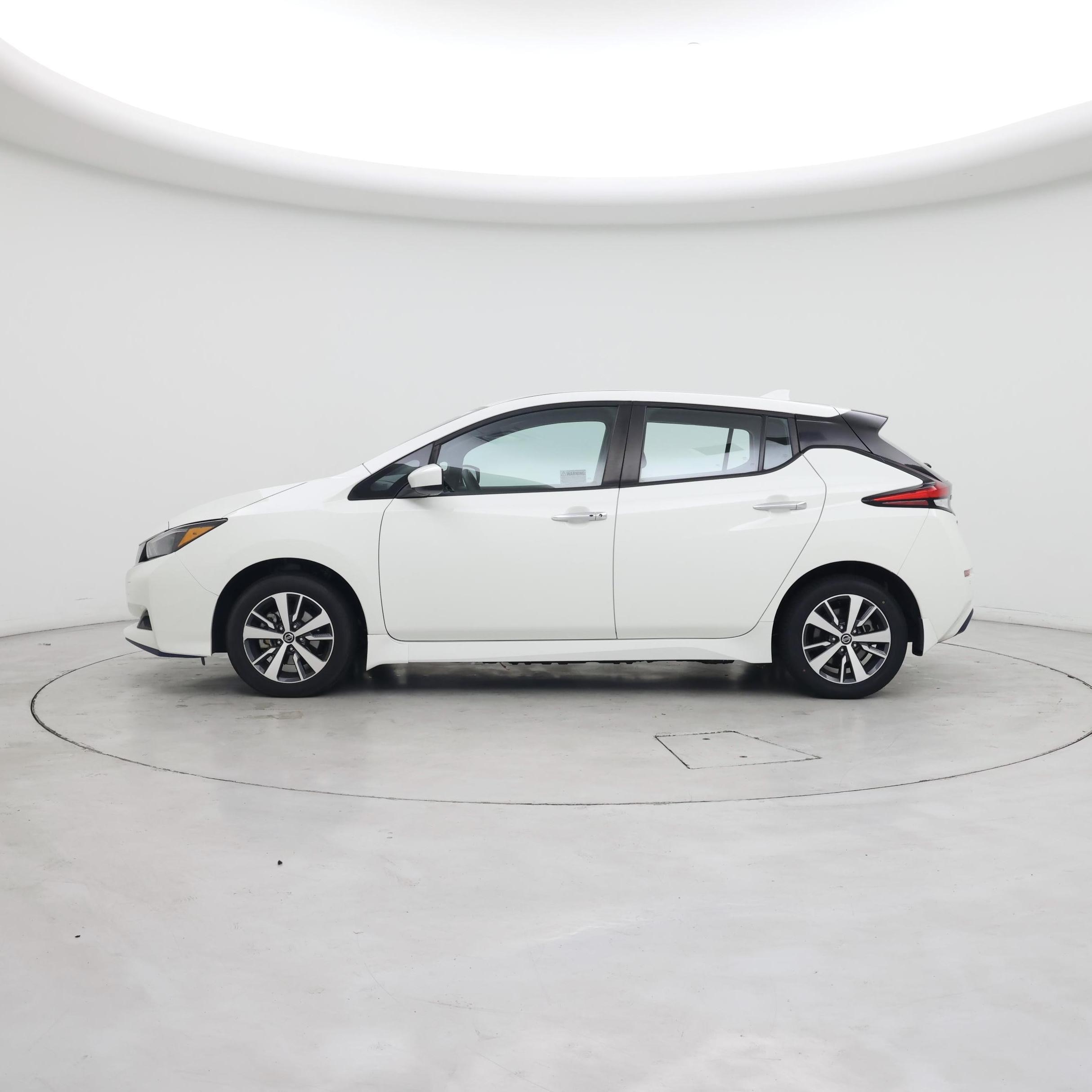 Thumbnail: 2022 Nissan Leaf - 3