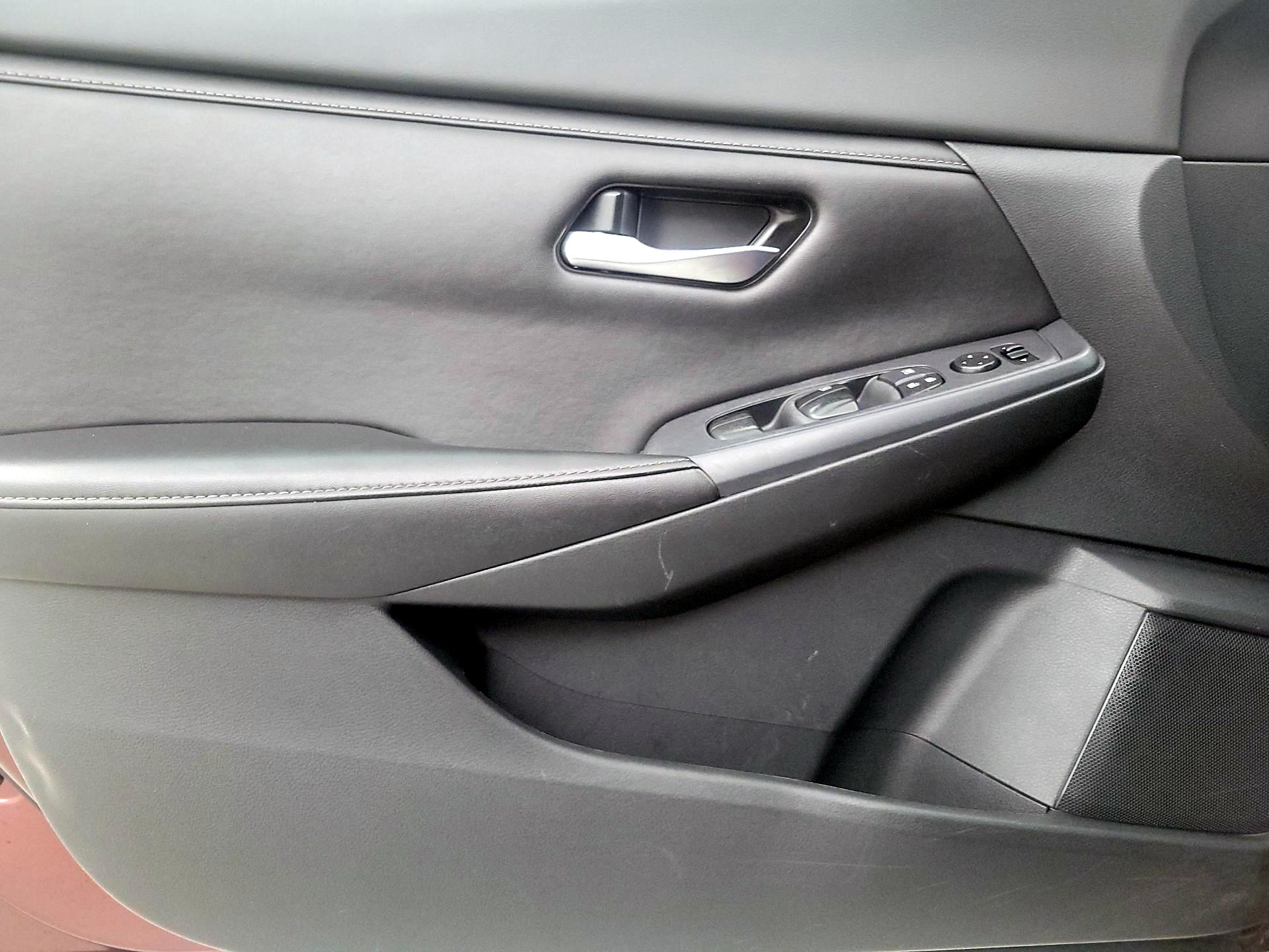 Thumbnail: 2023 Nissan Sentra - 12