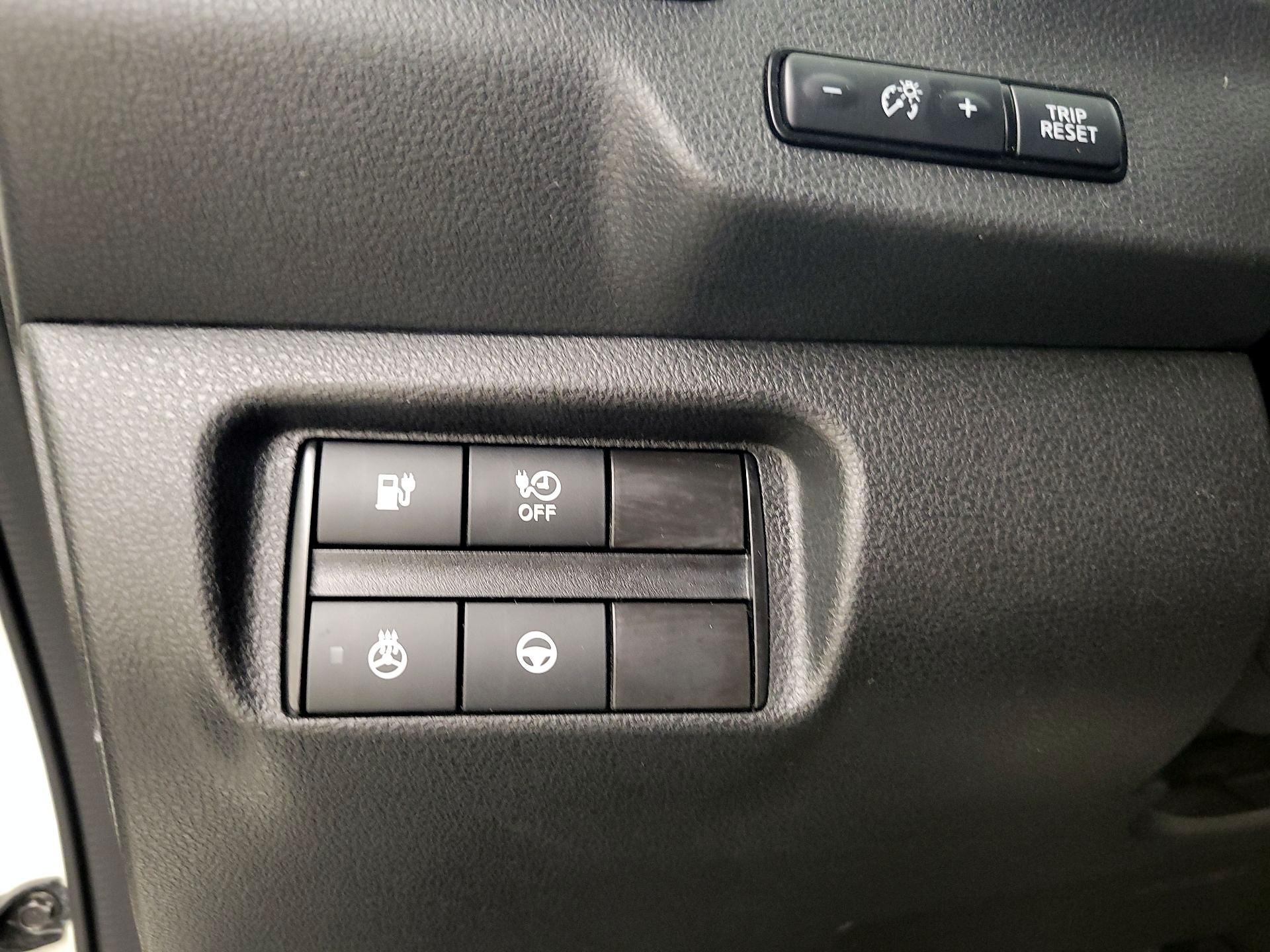 Thumbnail: 2021 Nissan Leaf - 13