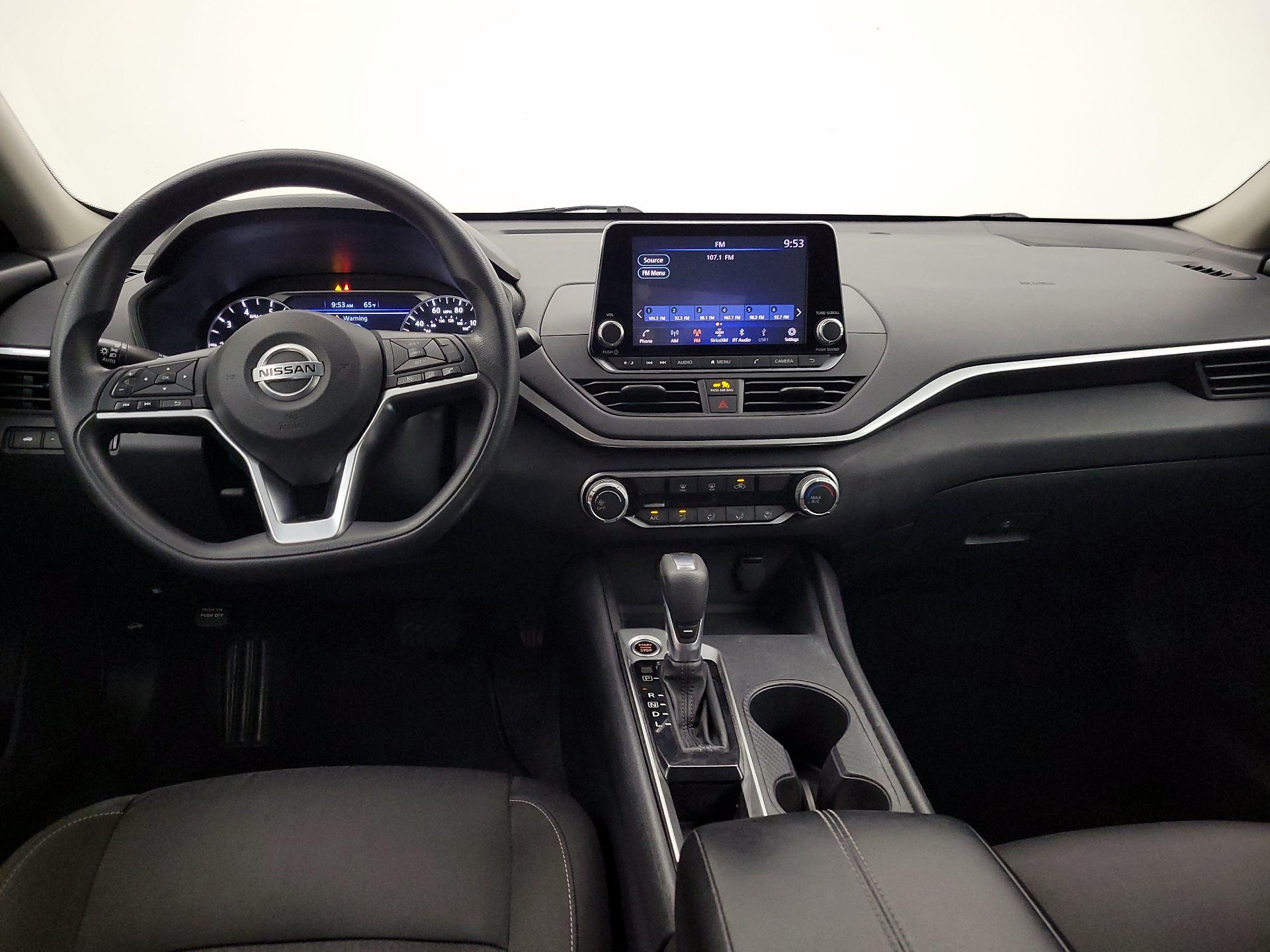 Thumbnail: 2020 Nissan Altima - 9