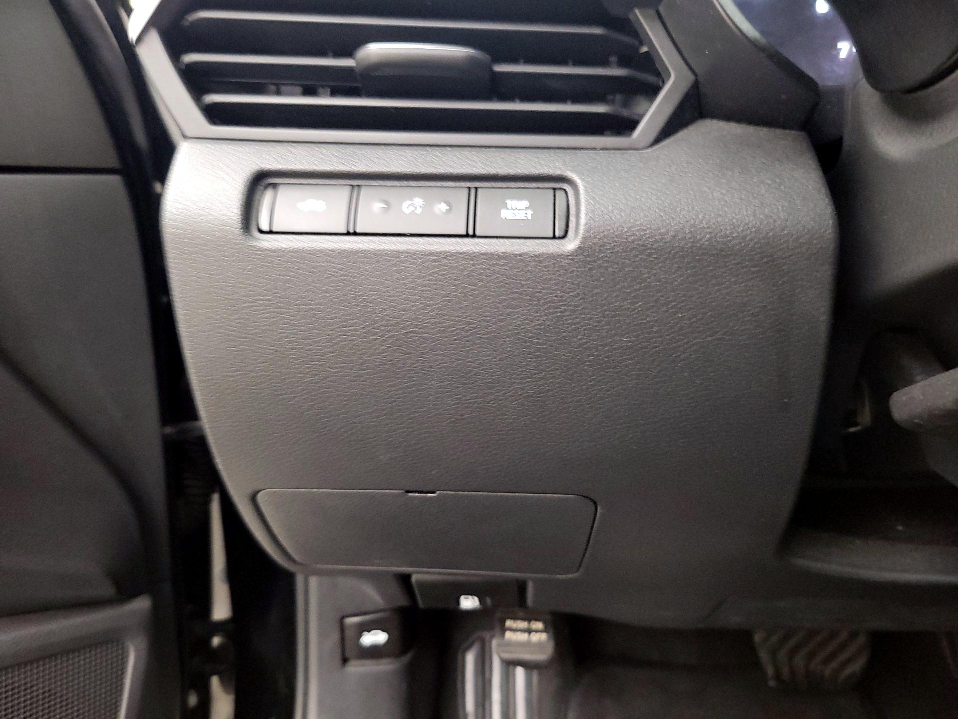 Thumbnail: 2020 Nissan Altima - 13