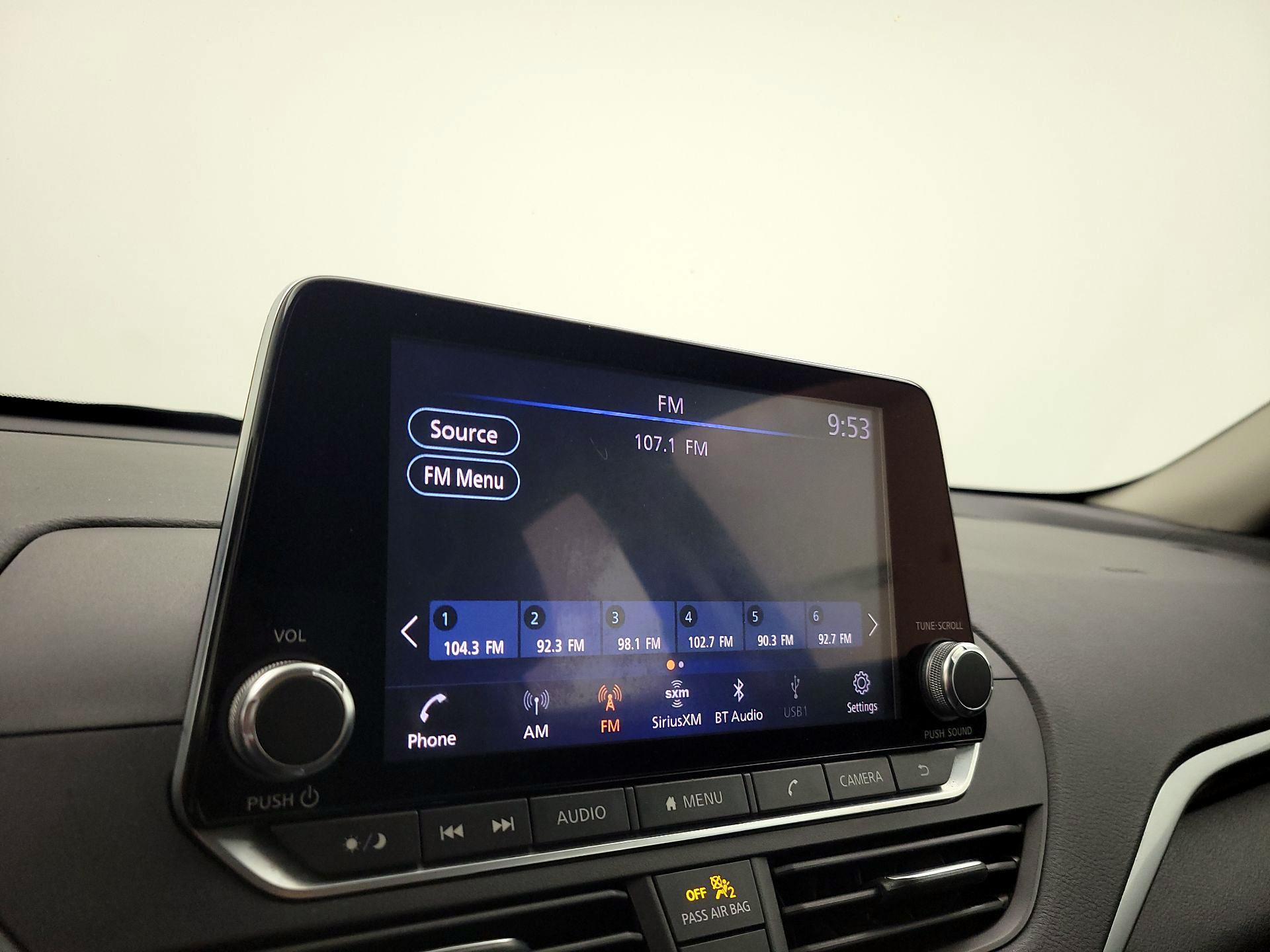 Thumbnail: 2020 Nissan Altima - 15