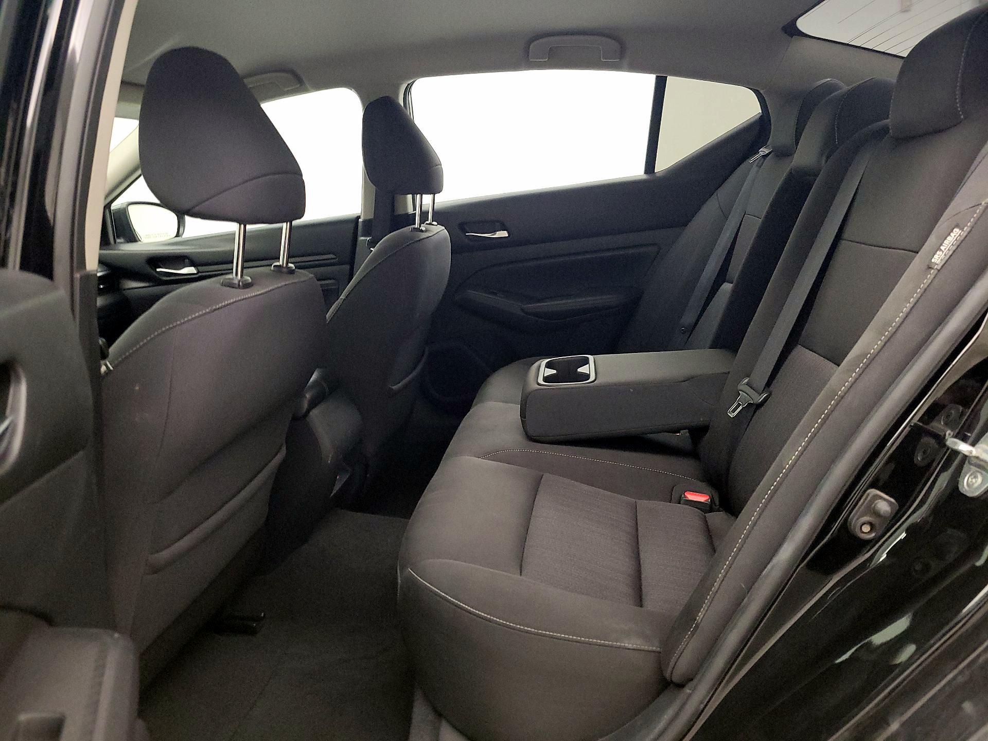 Thumbnail: 2020 Nissan Altima - 19