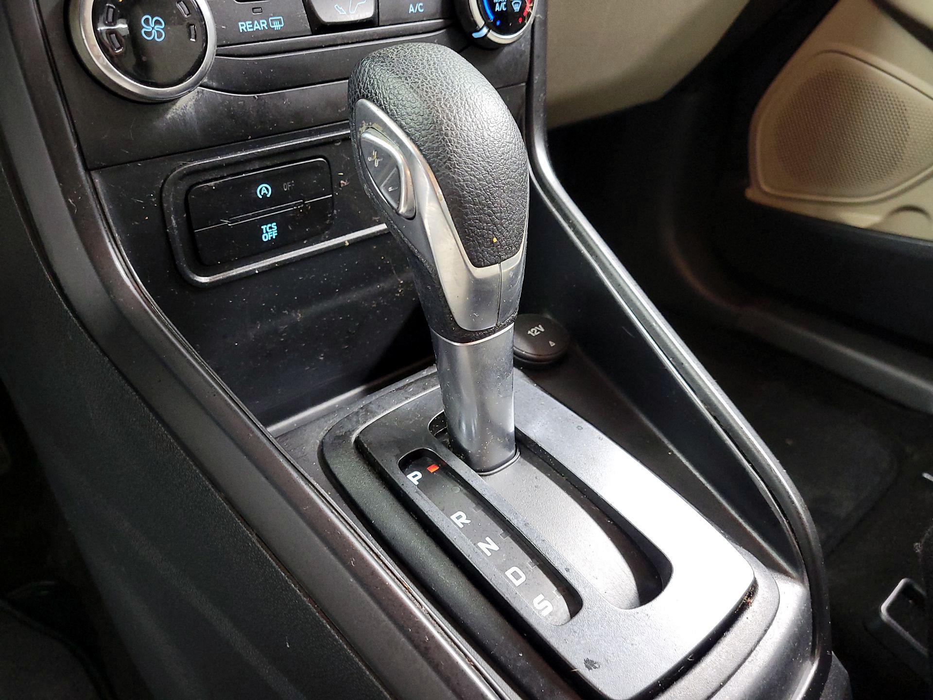 Thumbnail: 2019 Ford EcoSport - 17