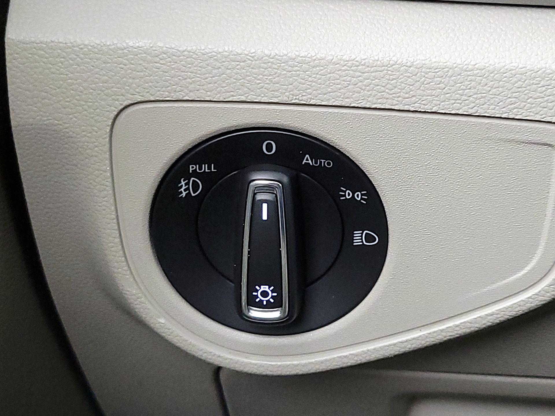 Thumbnail: 2018 Volkswagen Atlas - 13