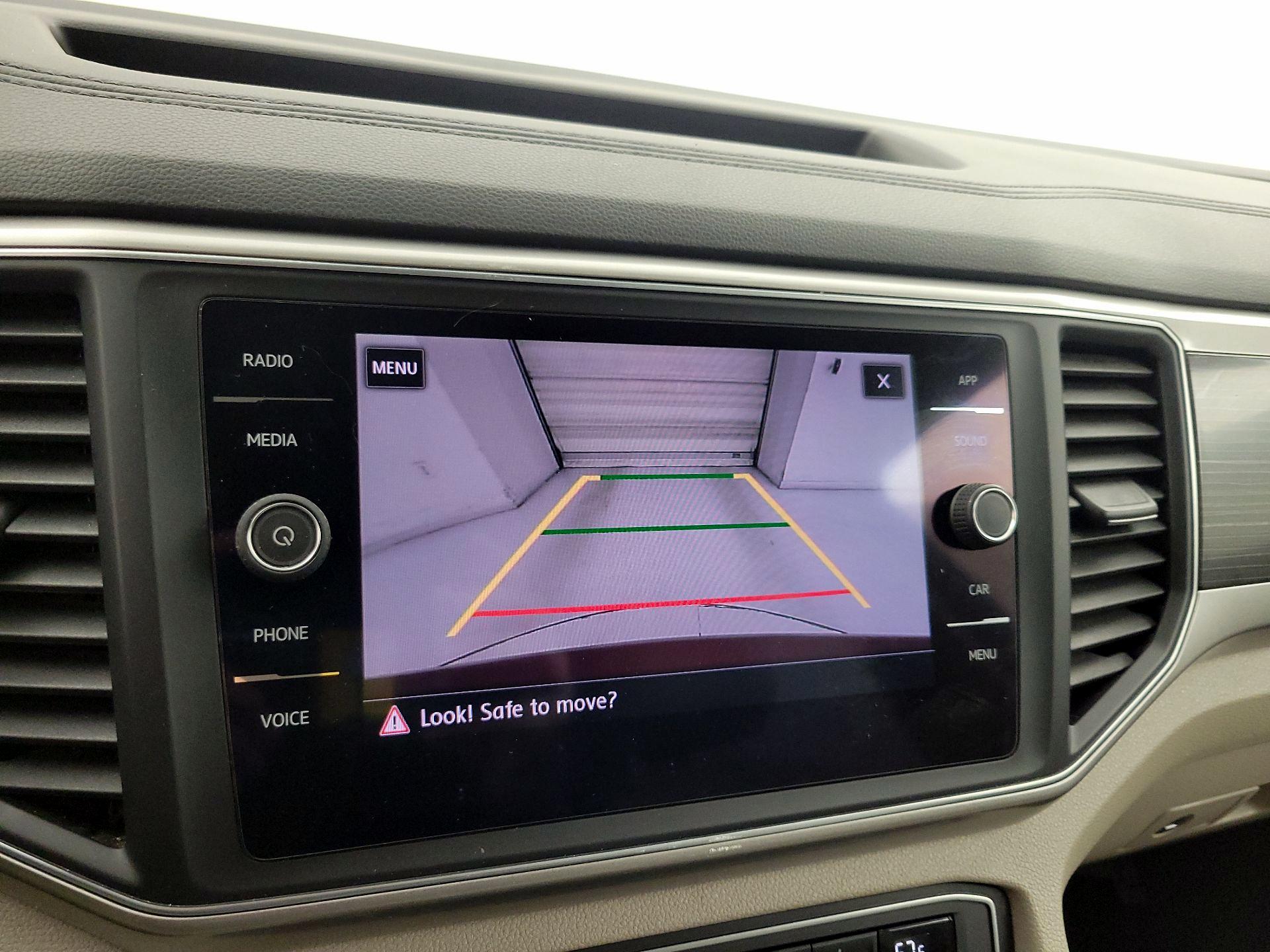 Thumbnail: 2018 Volkswagen Atlas - 14