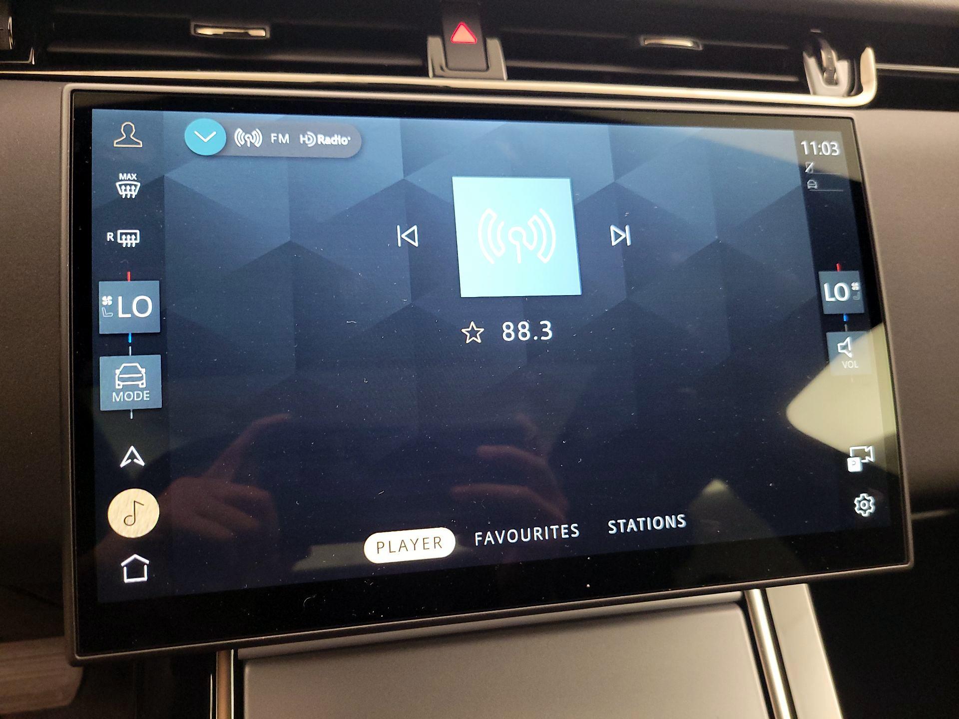 Thumbnail: 2025 Land Rover Range Rover Evoque - 15