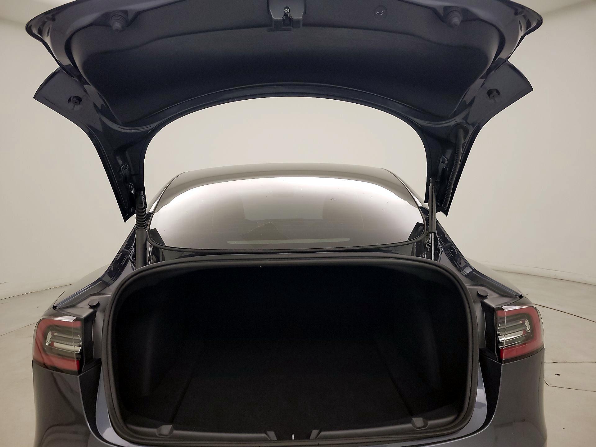 Thumbnail: 2022 Tesla Model 3 - 19