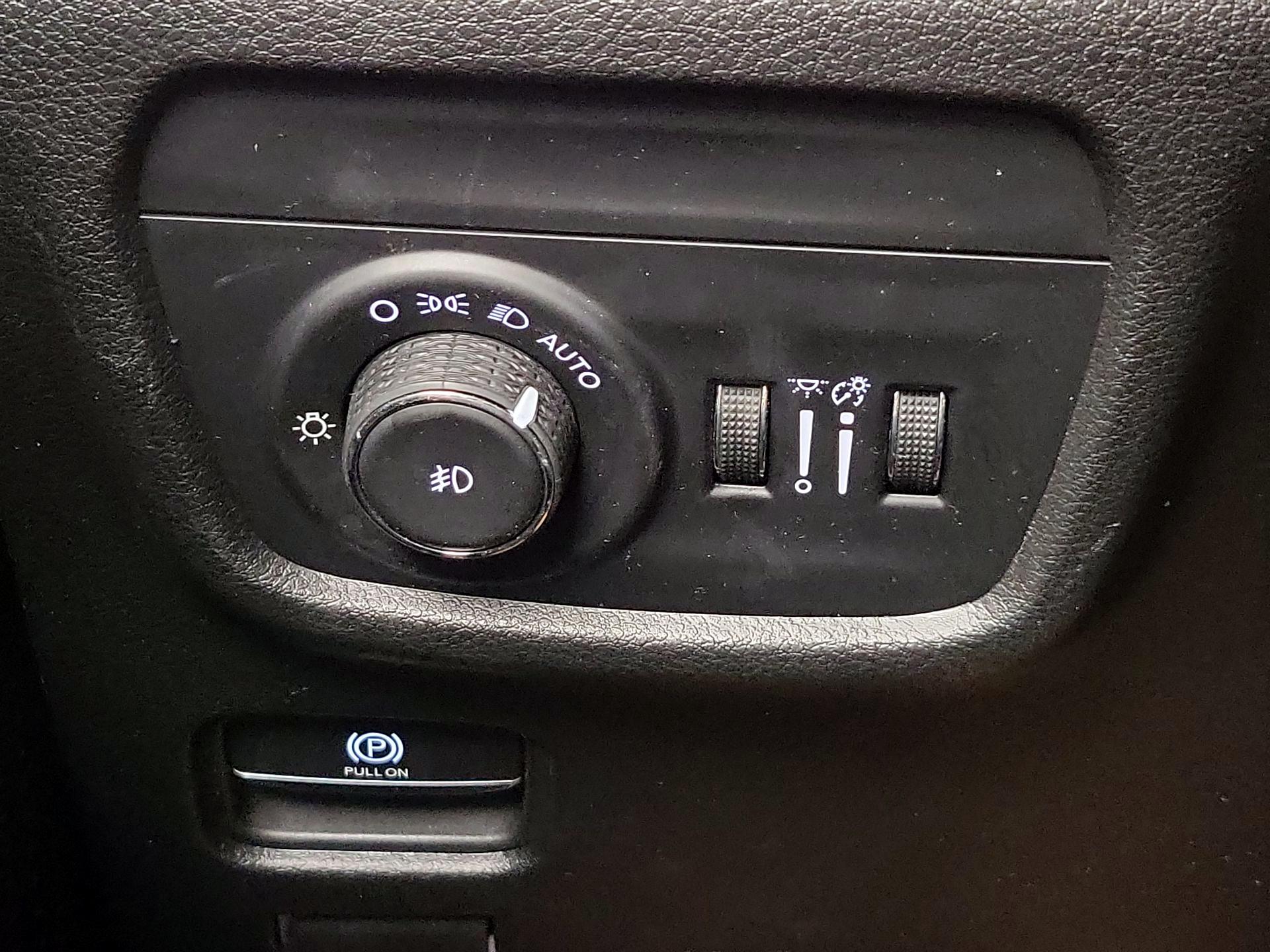 Thumbnail: 2023 Jeep Grand Cherokee - 13