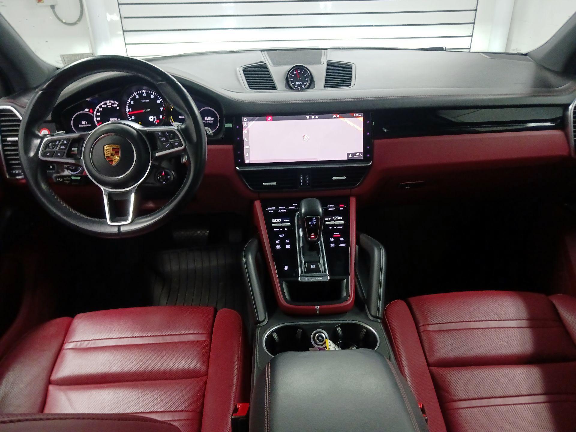 Thumbnail: 2021 Porsche Cayenne - 9