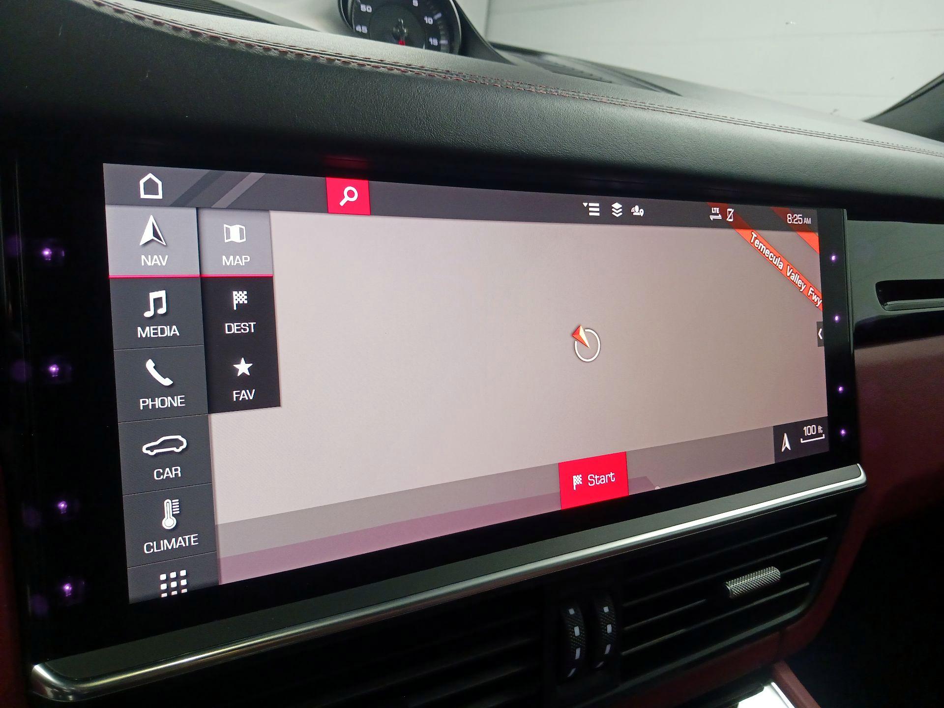 Thumbnail: 2021 Porsche Cayenne - 14