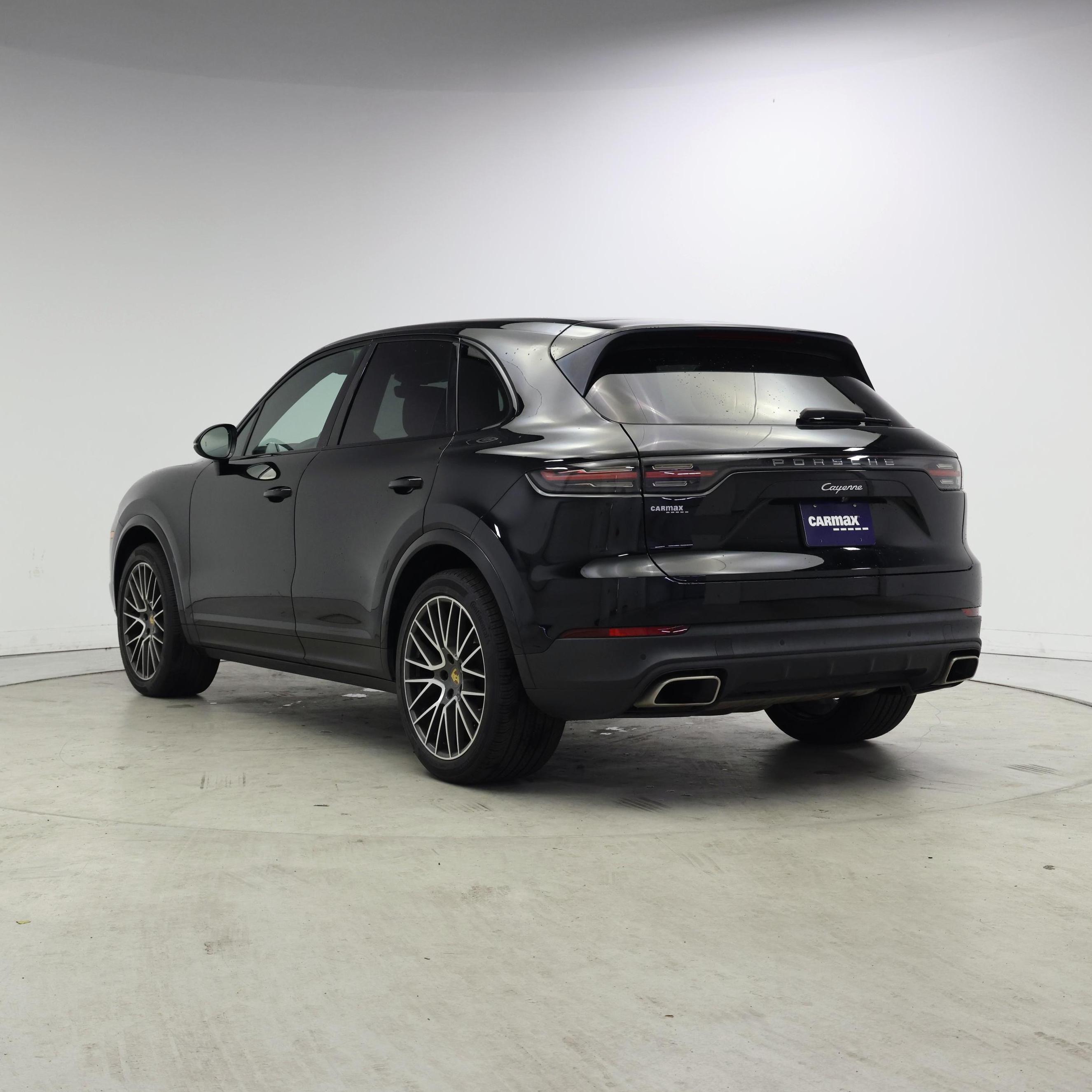 Thumbnail: 2021 Porsche Cayenne - 2