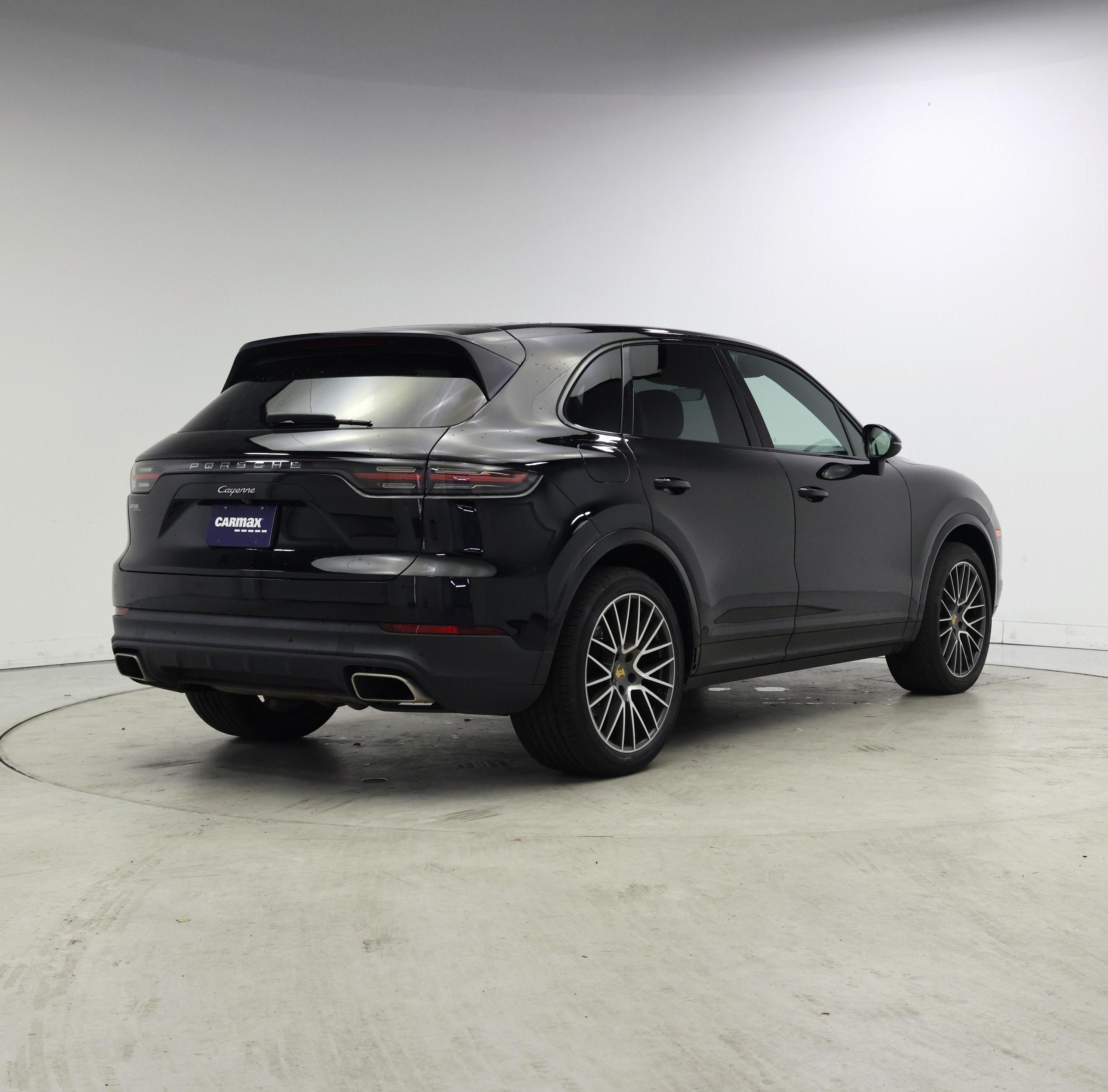 Thumbnail: 2021 Porsche Cayenne - 8