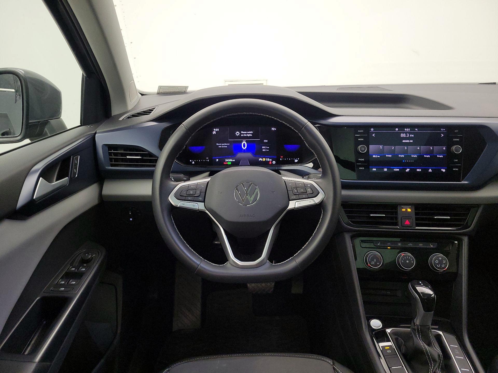 Thumbnail: 2023 Volkswagen Taos - 10