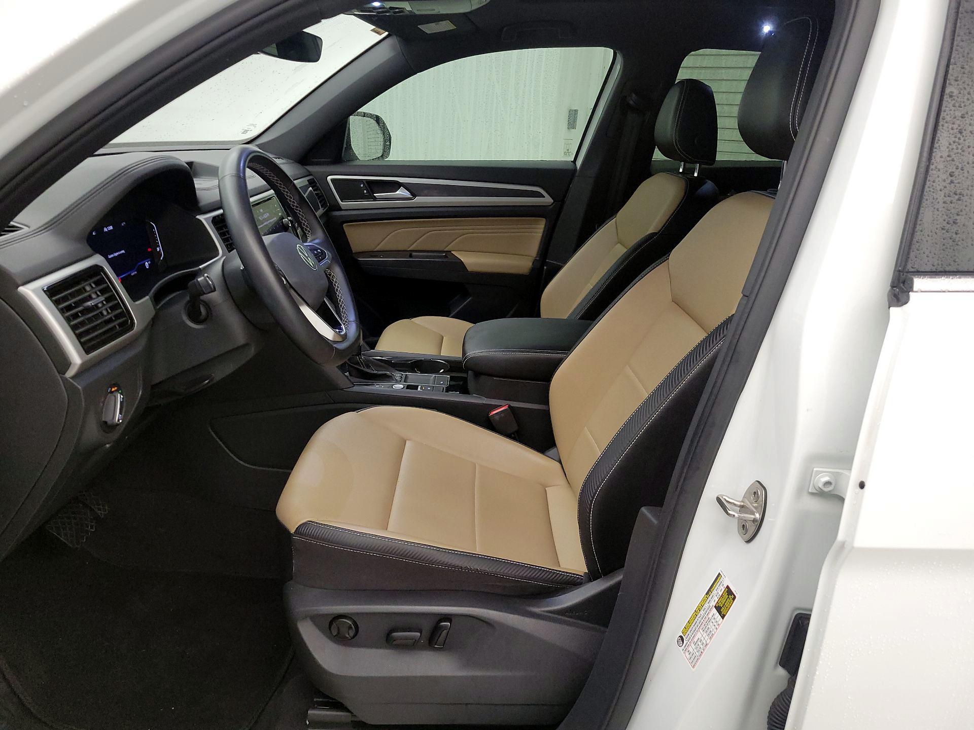 Thumbnail: 2022 Volkswagen Atlas - 11