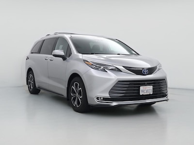 2025 Toyota Sienna Platinum