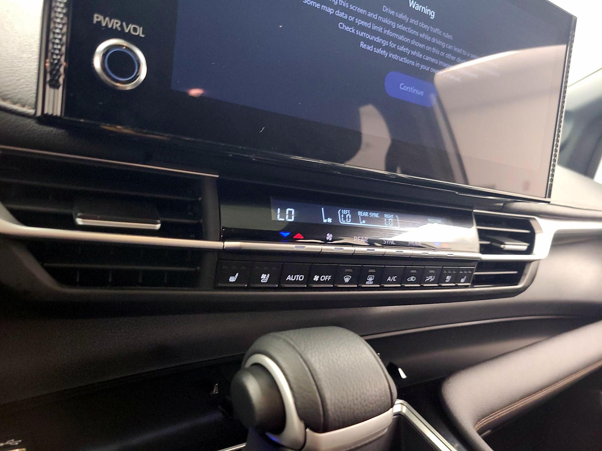 Thumbnail: 2025 Toyota Sienna - 17