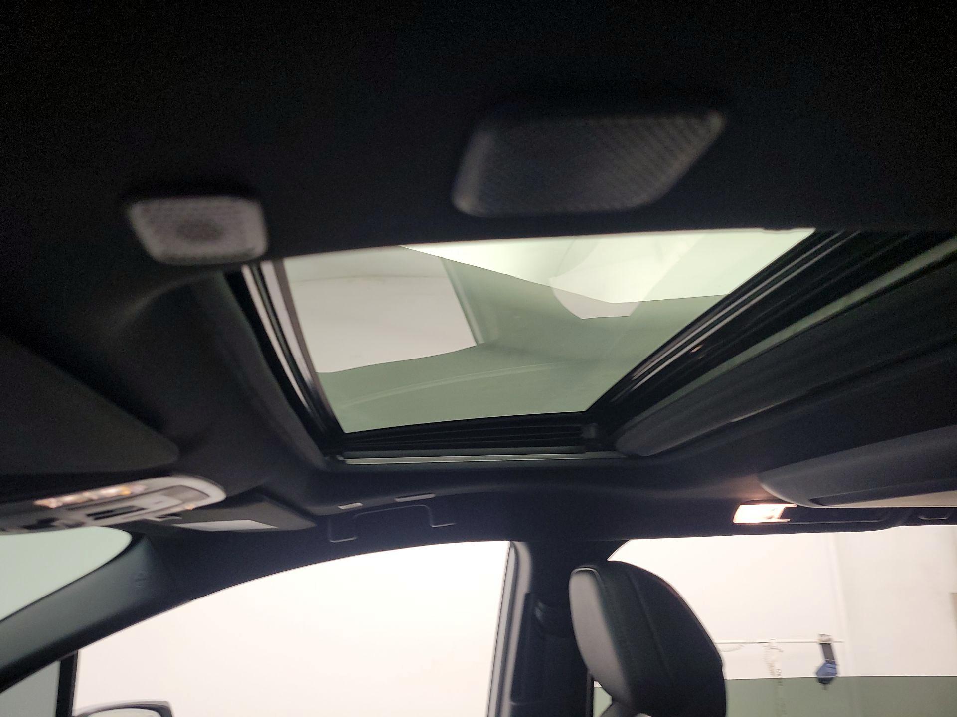 Thumbnail: 2025 Toyota Sienna - 20