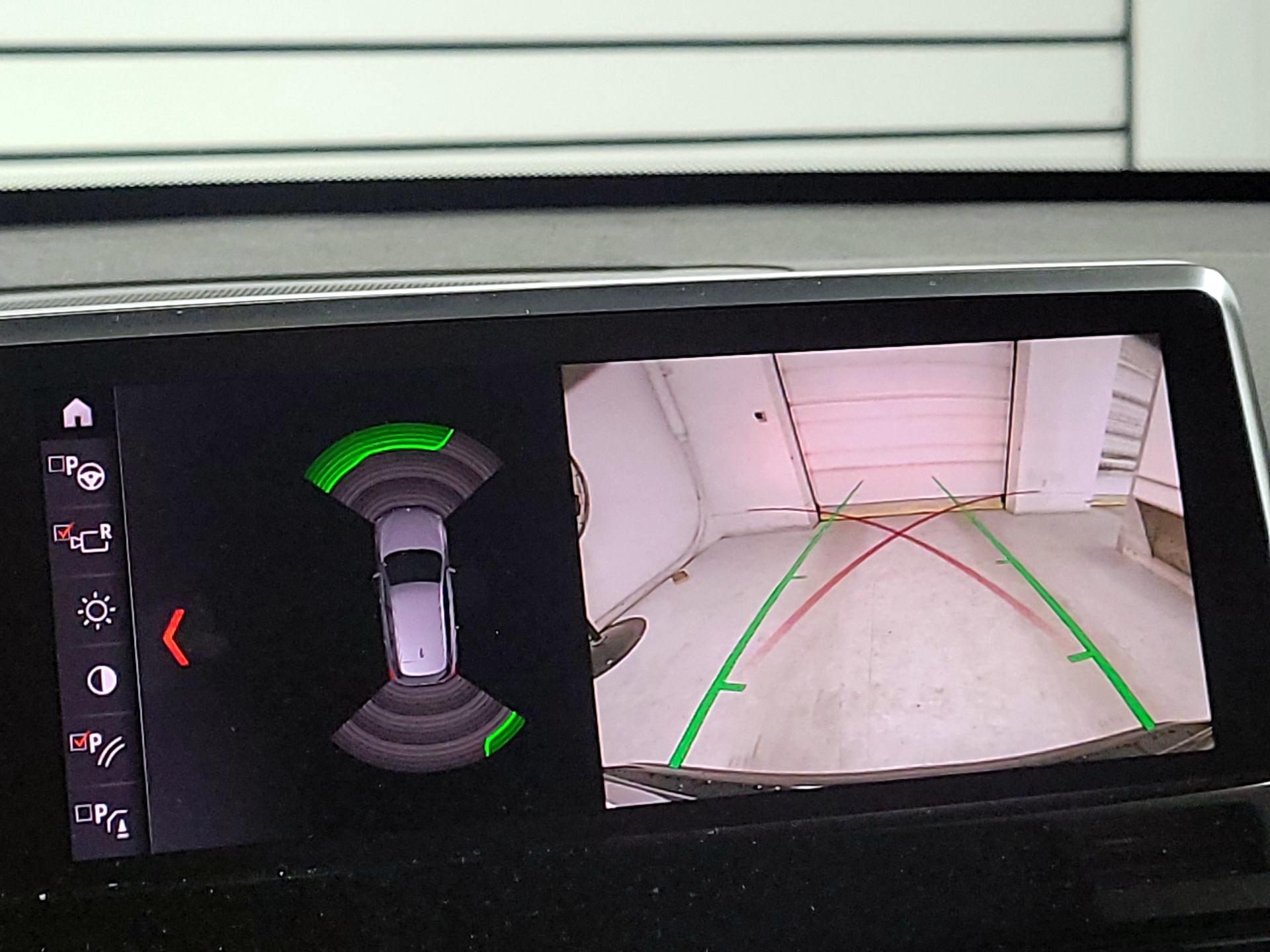 Thumbnail: 2021 BMW X1 - 14