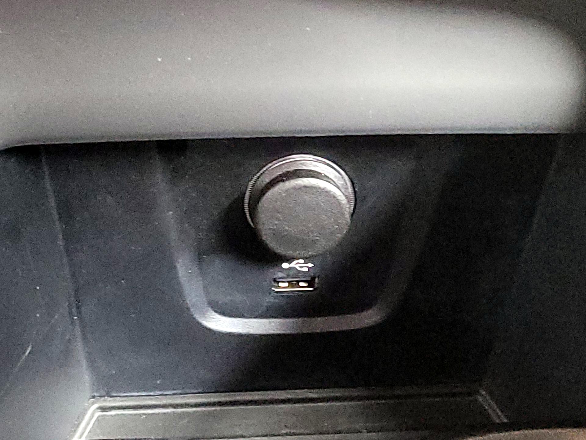 Thumbnail: 2021 BMW X1 - 18