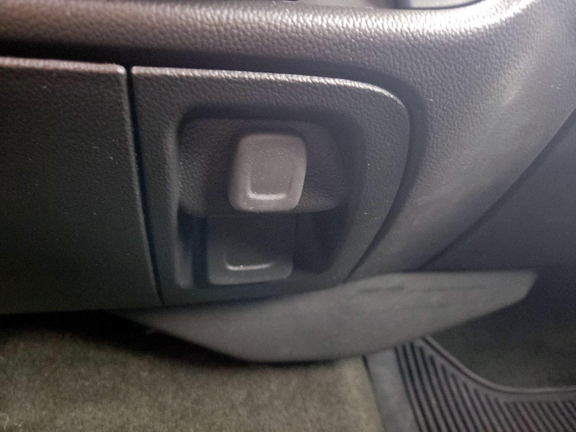 Thumbnail: 2017 Chevrolet Silverado 1500 - 19