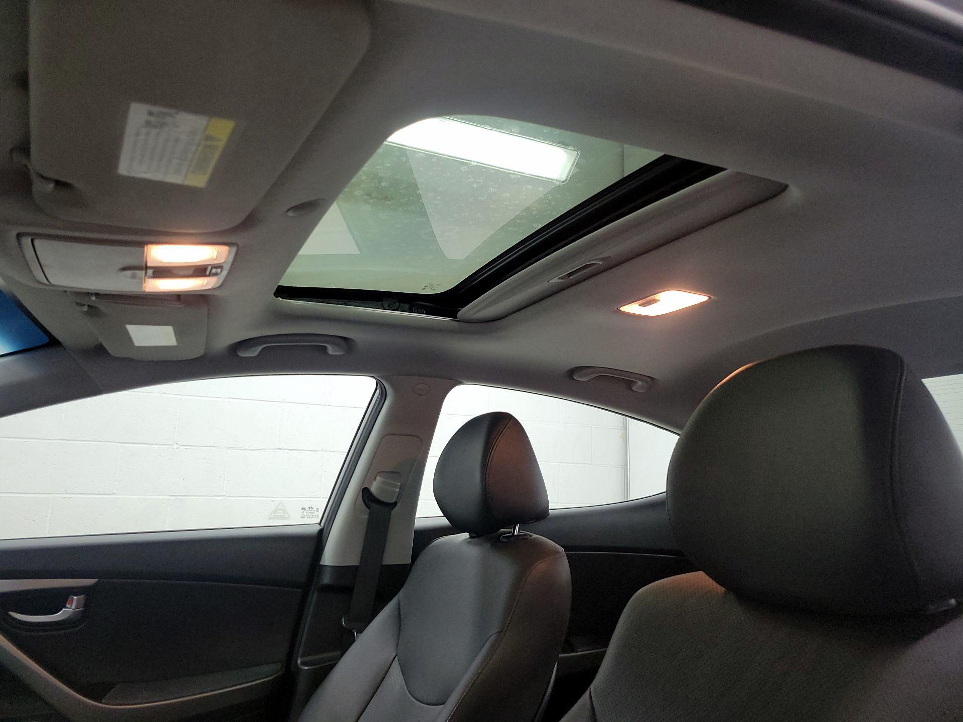 Thumbnail: 2014 Hyundai Elantra - 17