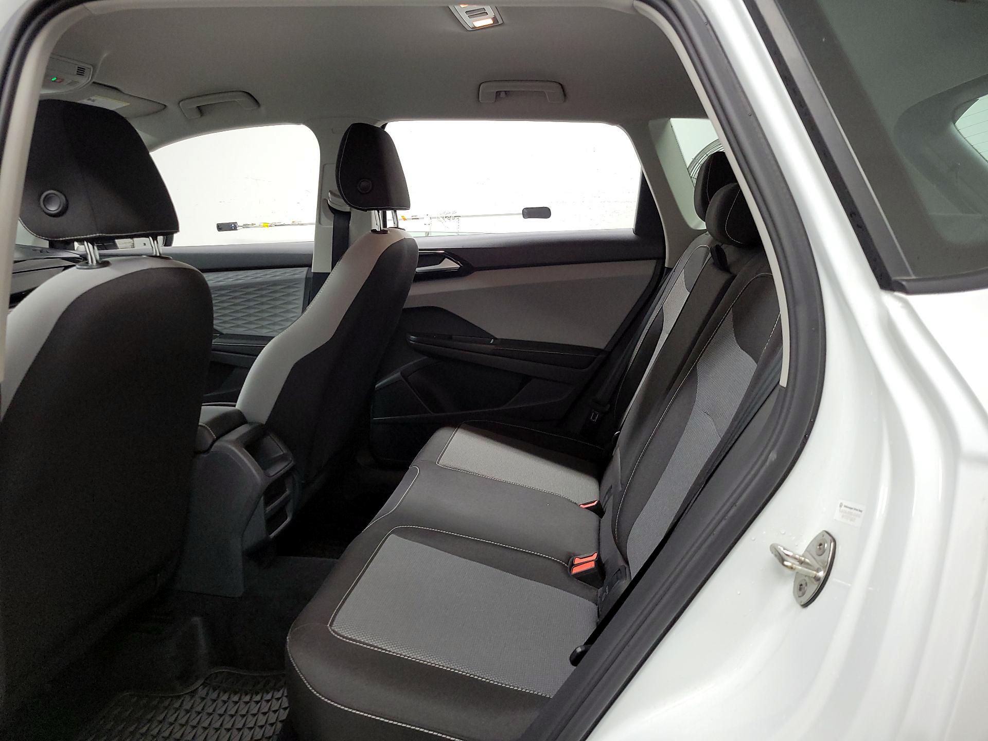 Thumbnail: 2024 Volkswagen Taos - 17