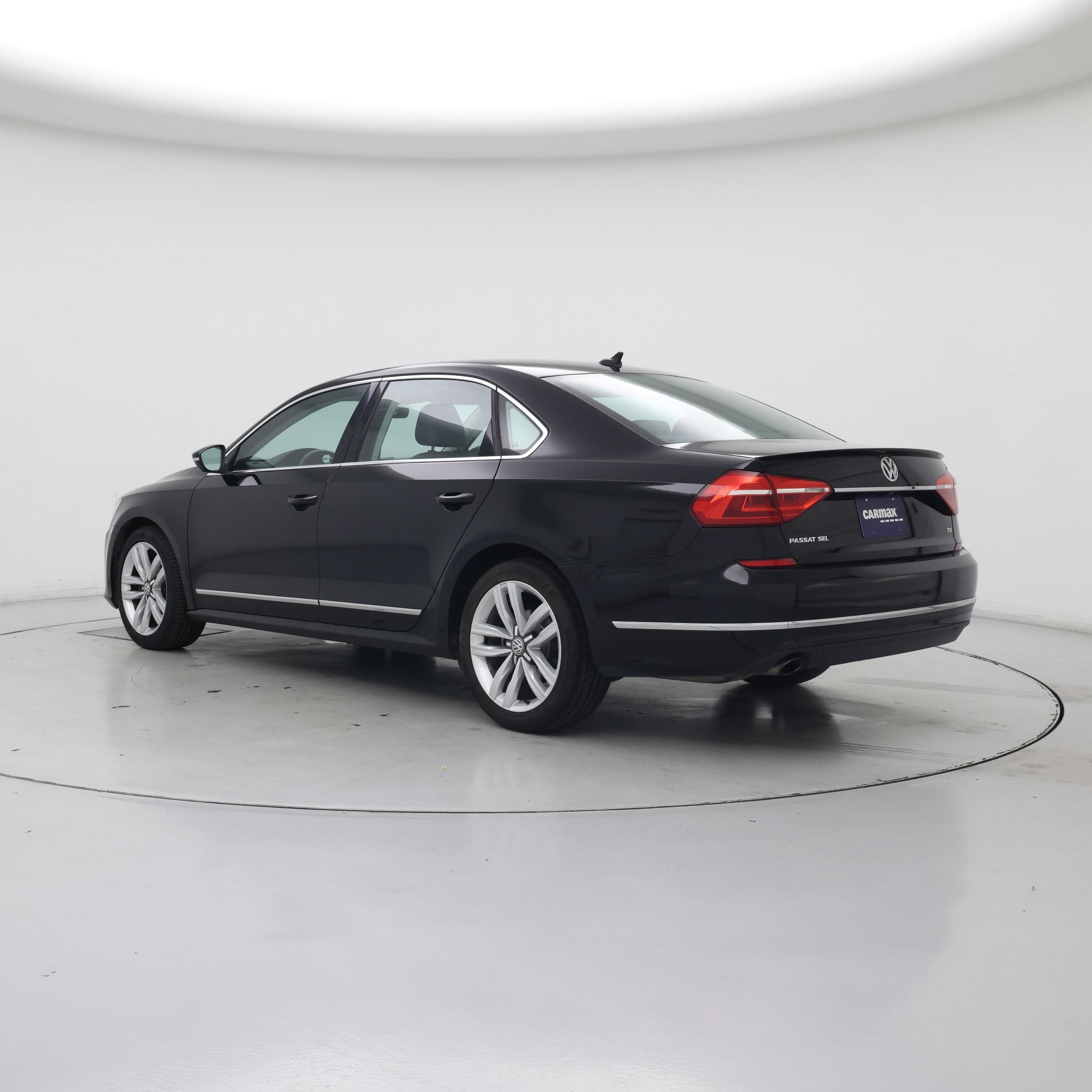 Thumbnail: 2016 Volkswagen Passat - 2