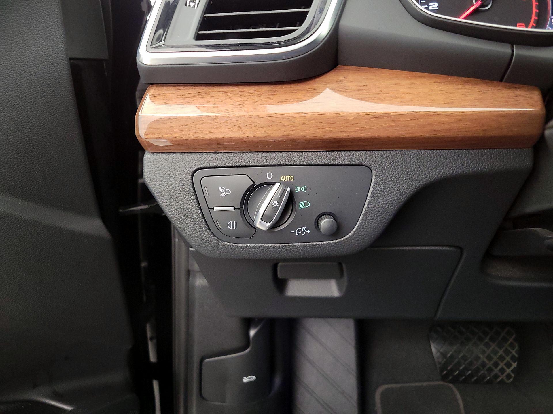 Thumbnail: 2023 Audi Q5 - 13