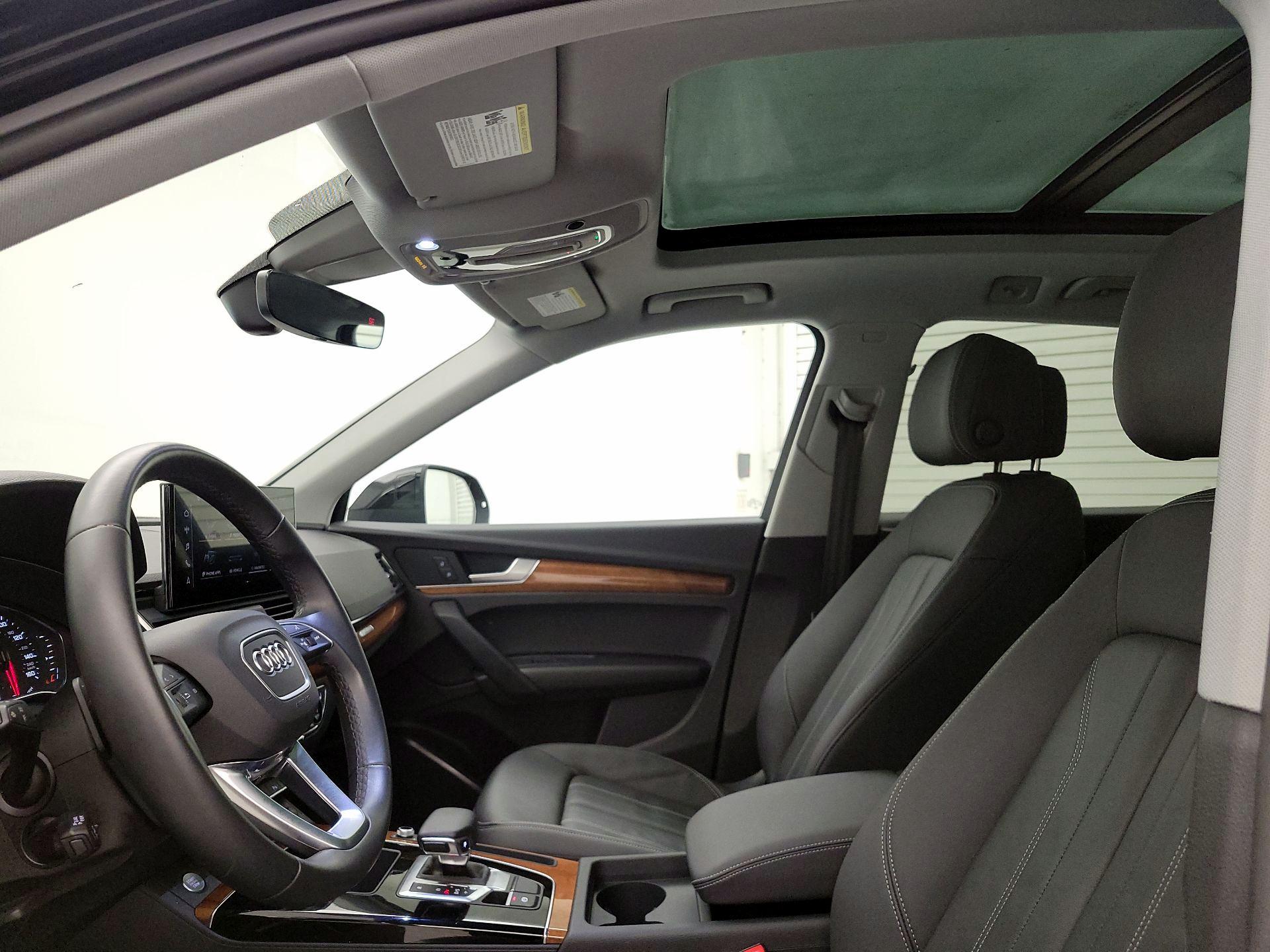 Thumbnail: 2023 Audi Q5 - 19