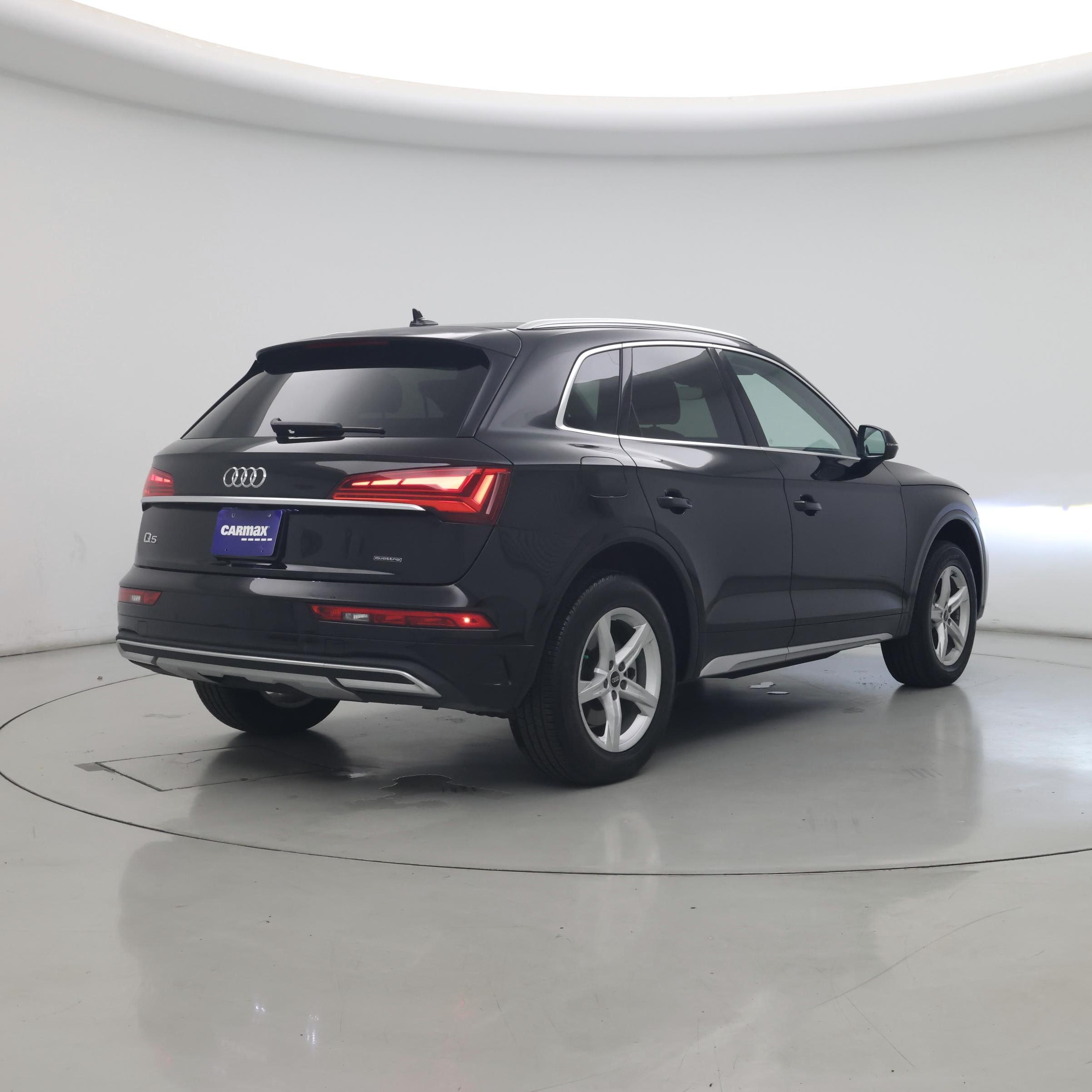 Thumbnail: 2023 Audi Q5 - 8