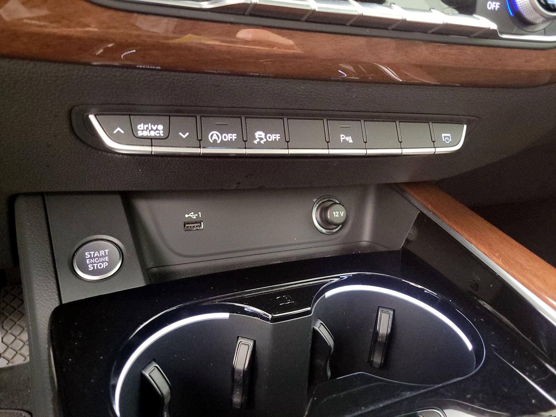 Thumbnail: 2023 Audi A4 - 18