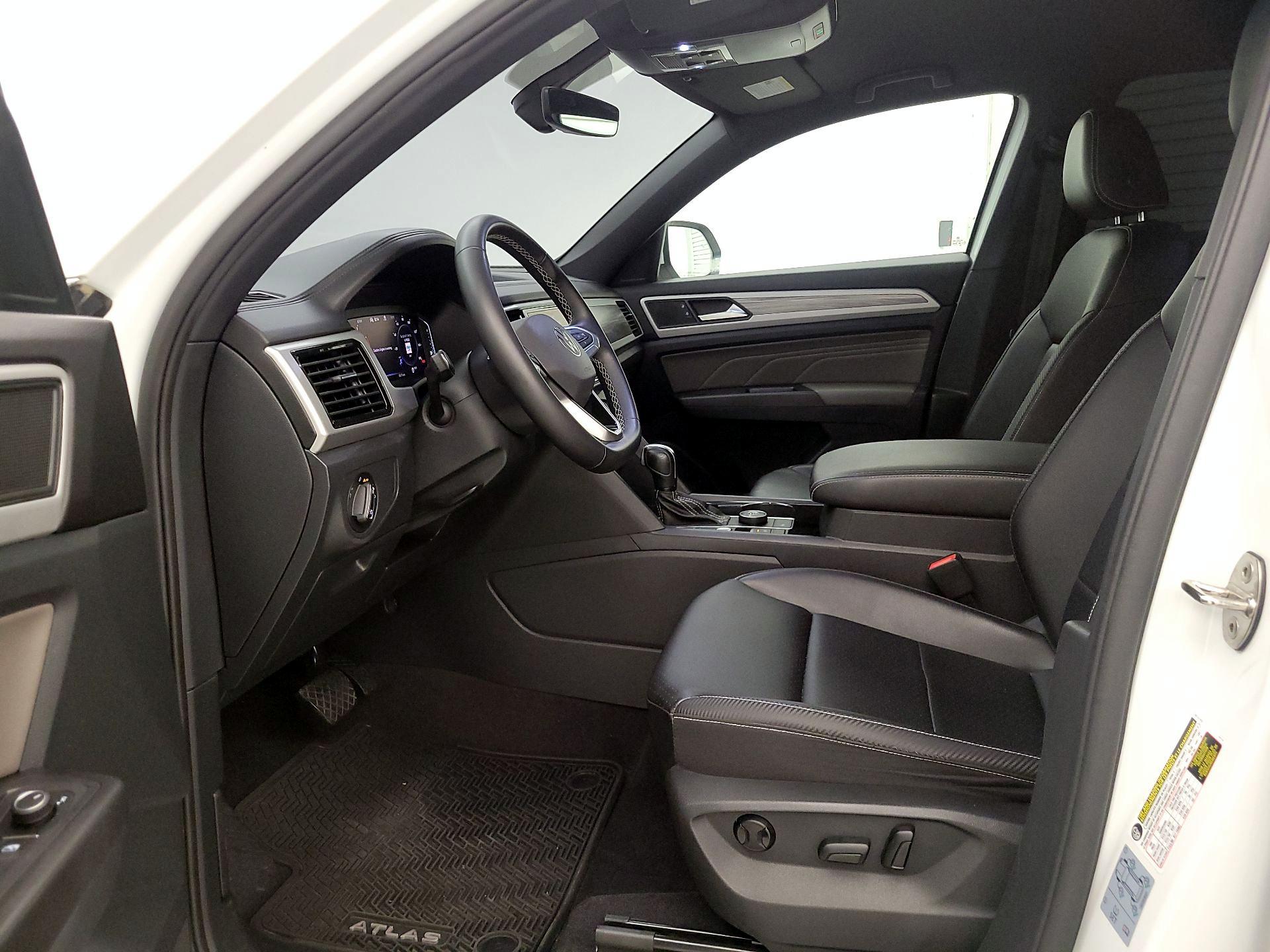 Thumbnail: 2022 Volkswagen Atlas - 11