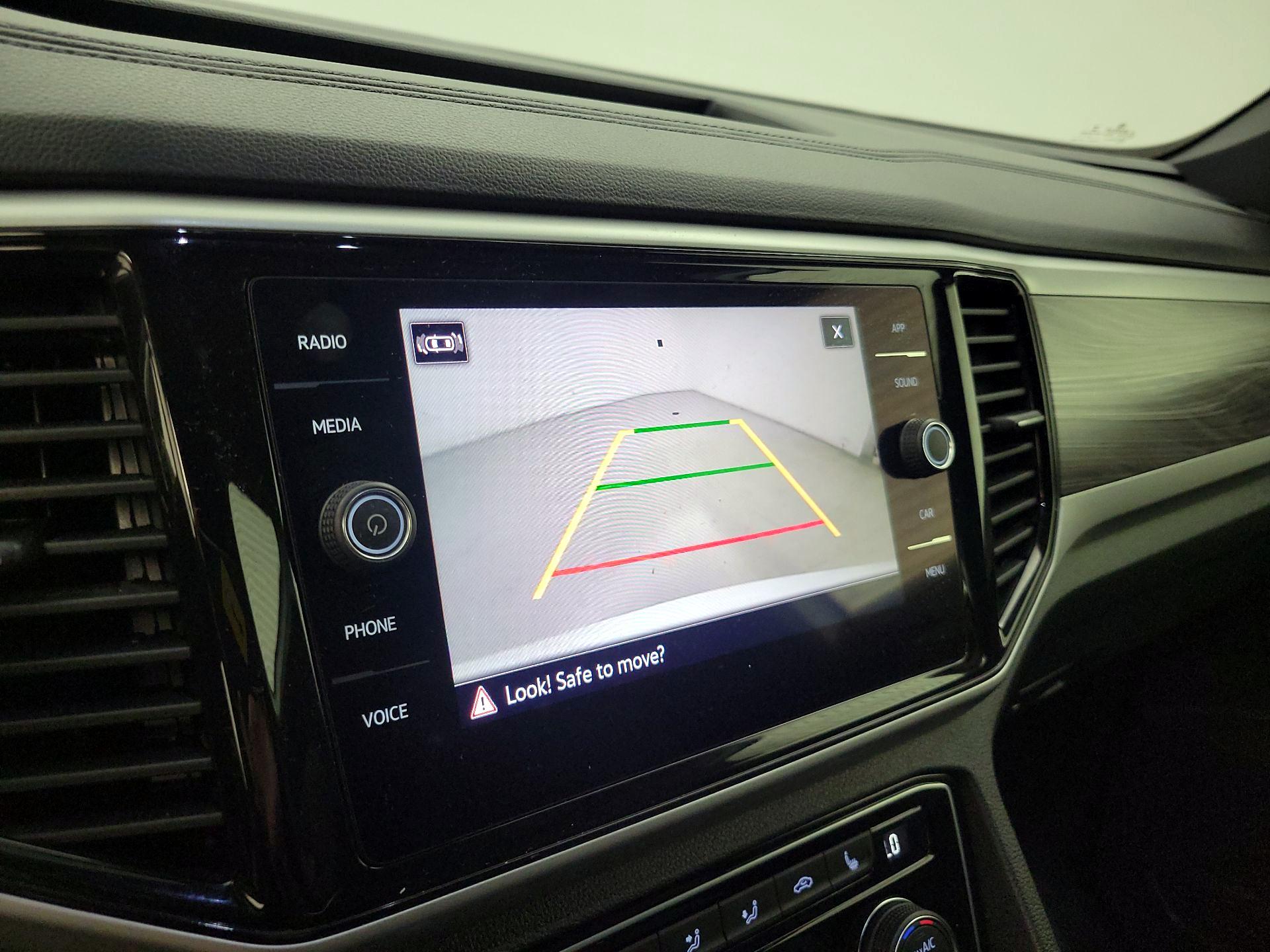 Thumbnail: 2022 Volkswagen Atlas - 14