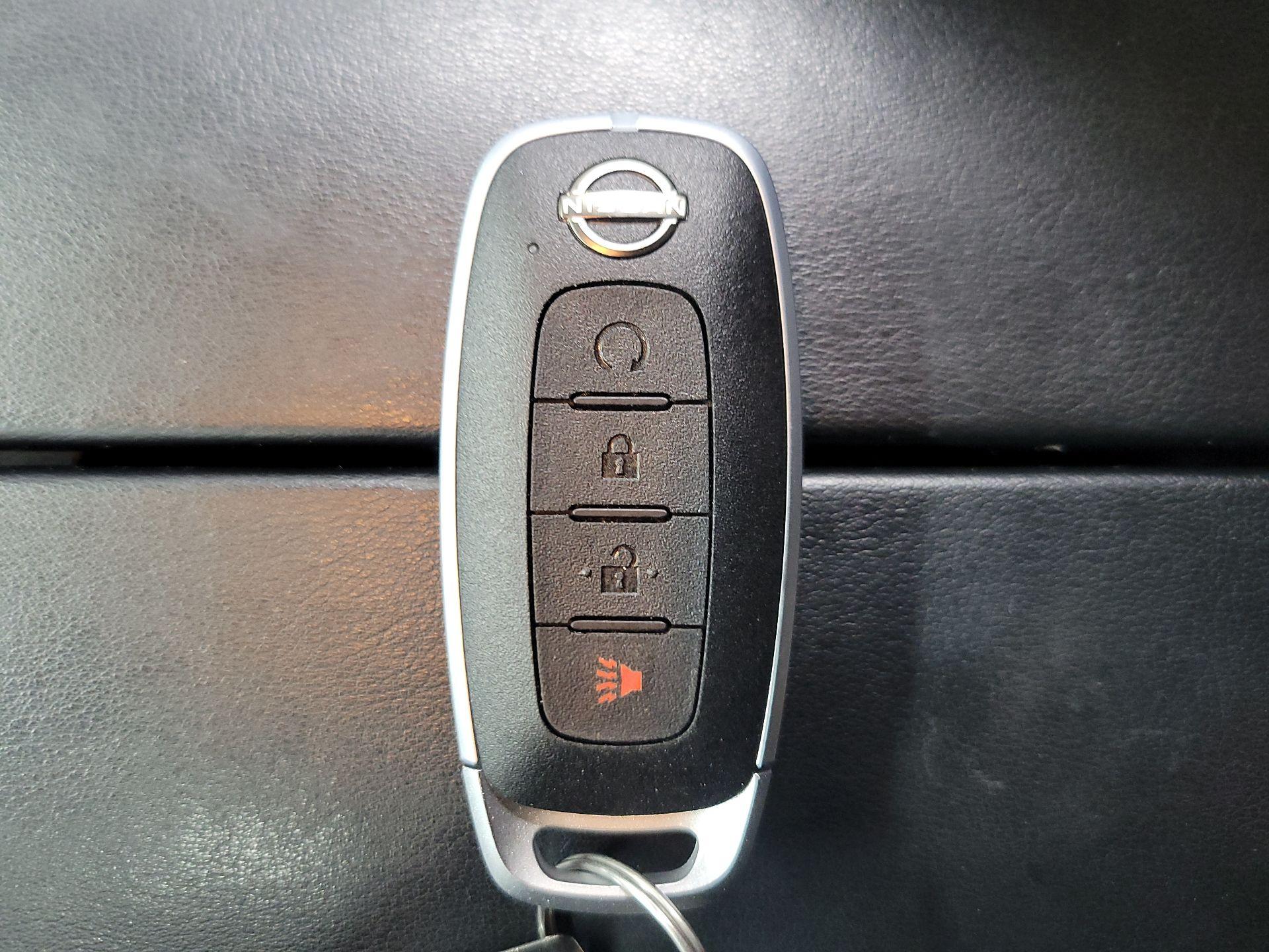 Thumbnail: 2023 Nissan Rogue - 19