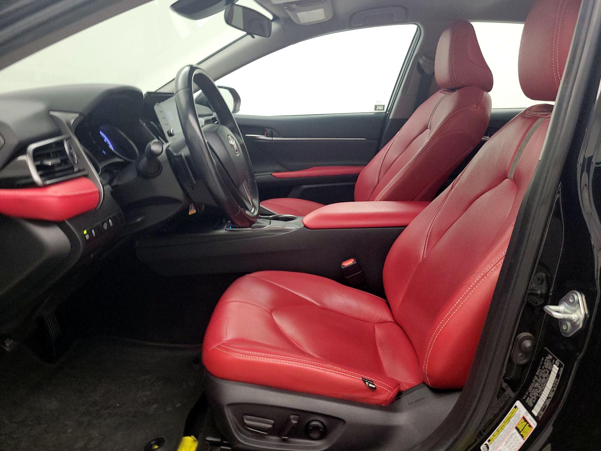 Thumbnail: 2021 Toyota Camry - 11