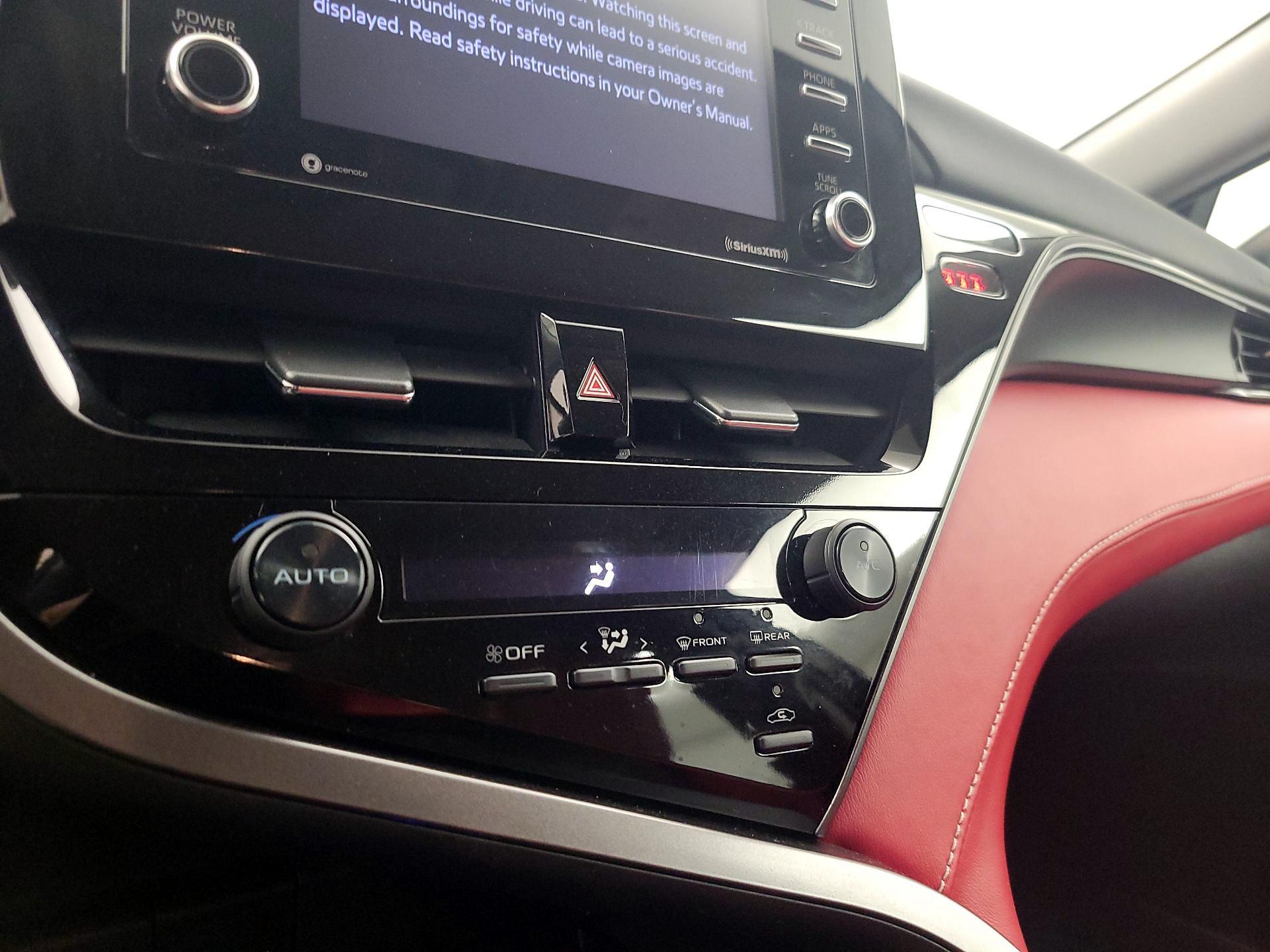 Thumbnail: 2021 Toyota Camry - 16