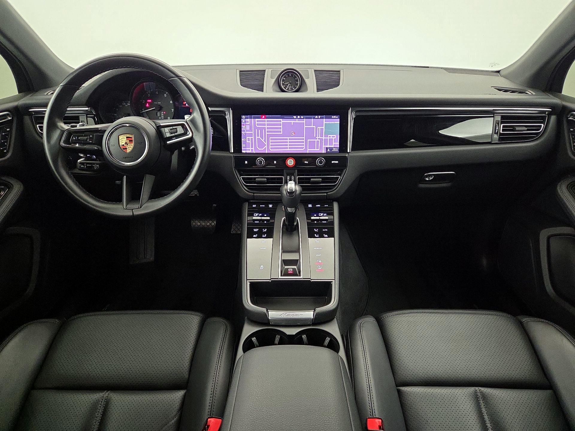 Thumbnail: 2023 Porsche Macan - 9