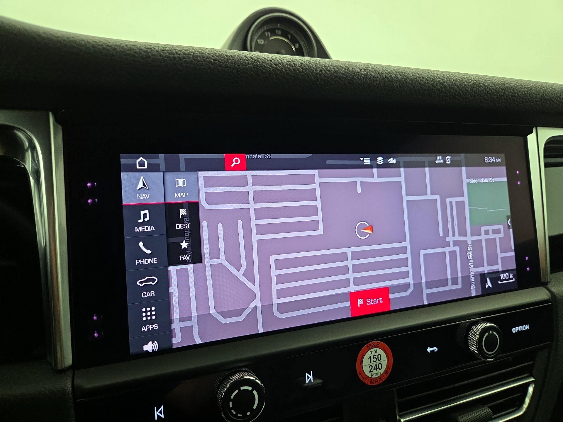 Thumbnail: 2023 Porsche Macan - 14