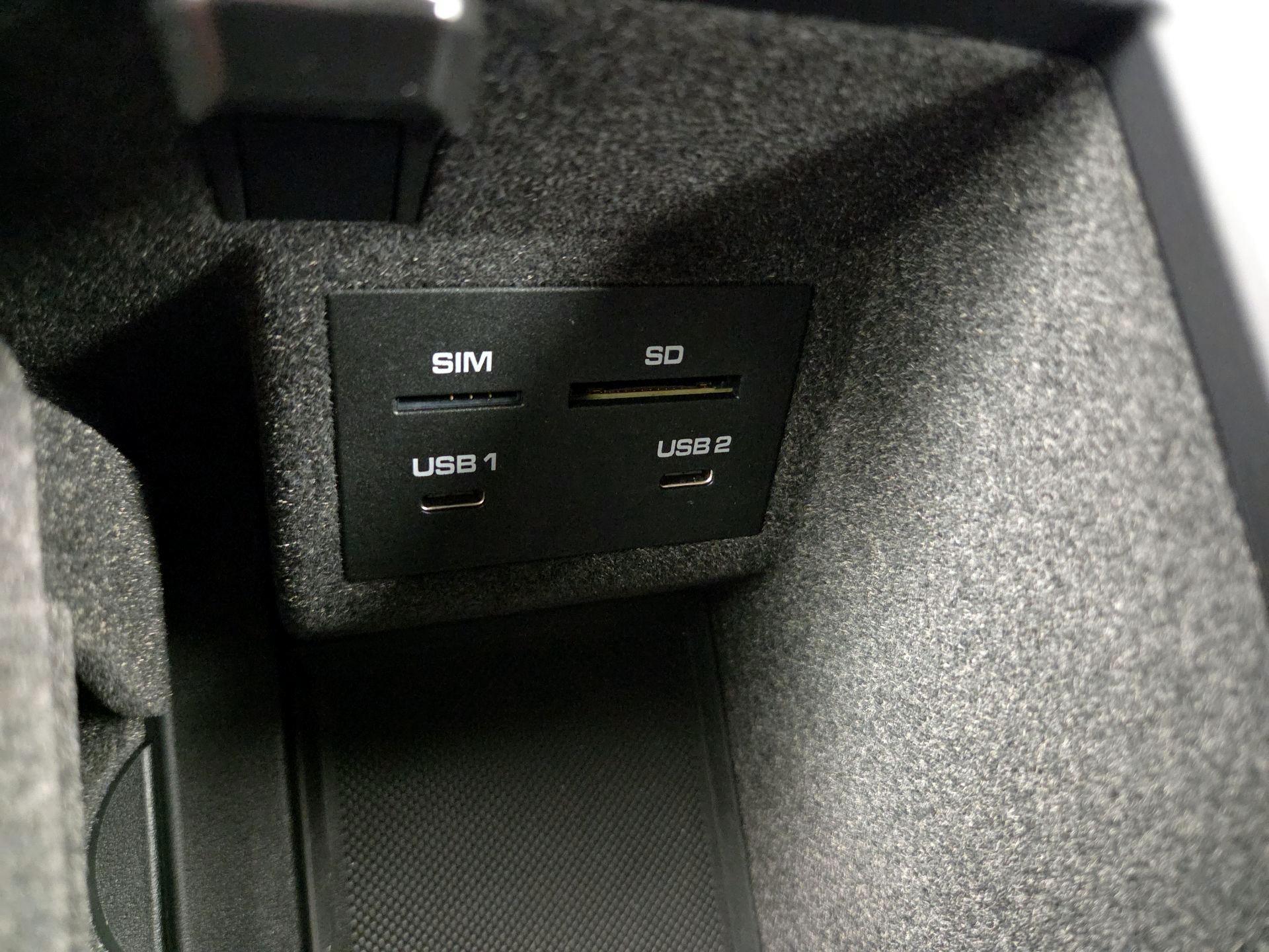 Thumbnail: 2023 Porsche Macan - 19