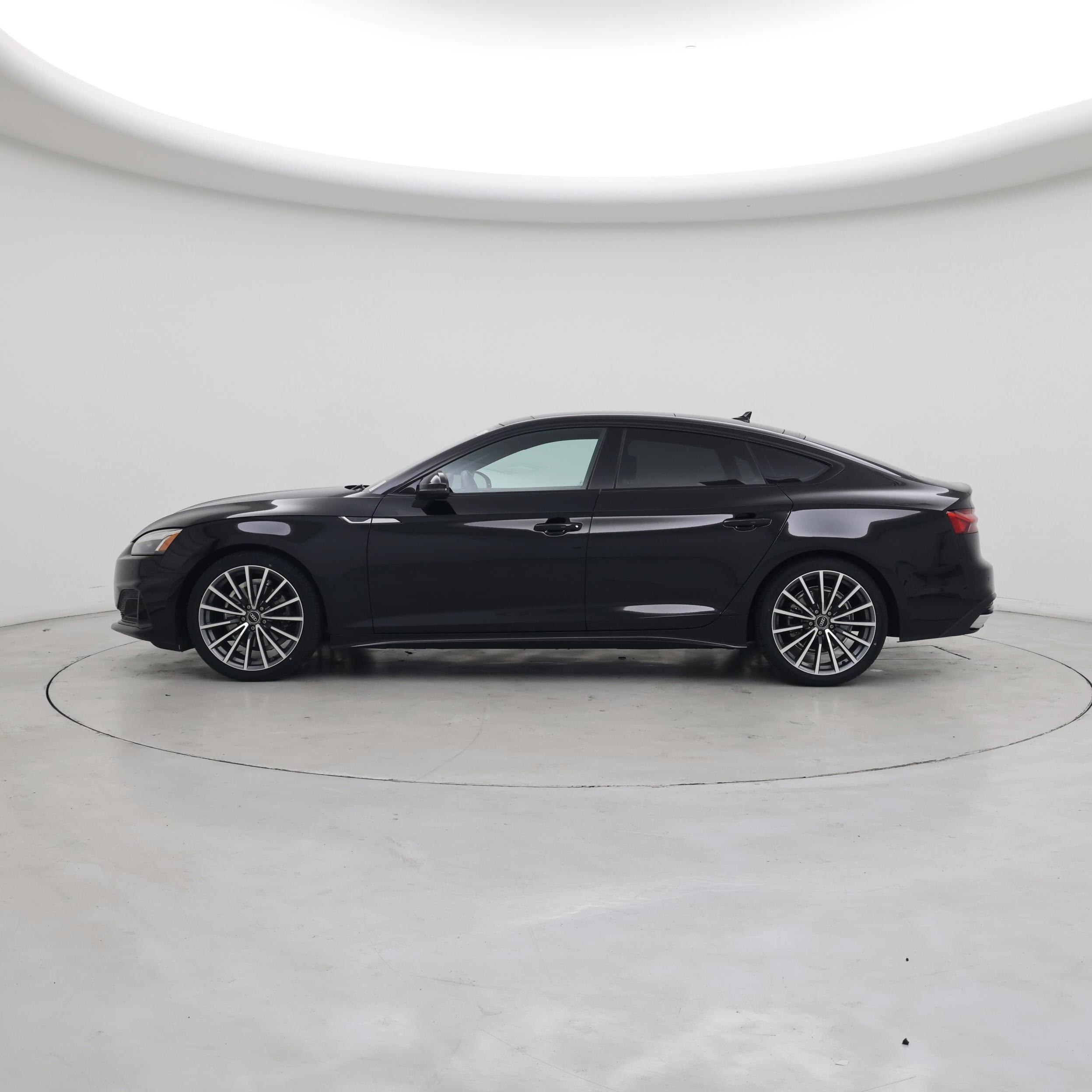 Thumbnail: 2022 Audi A5 - 3