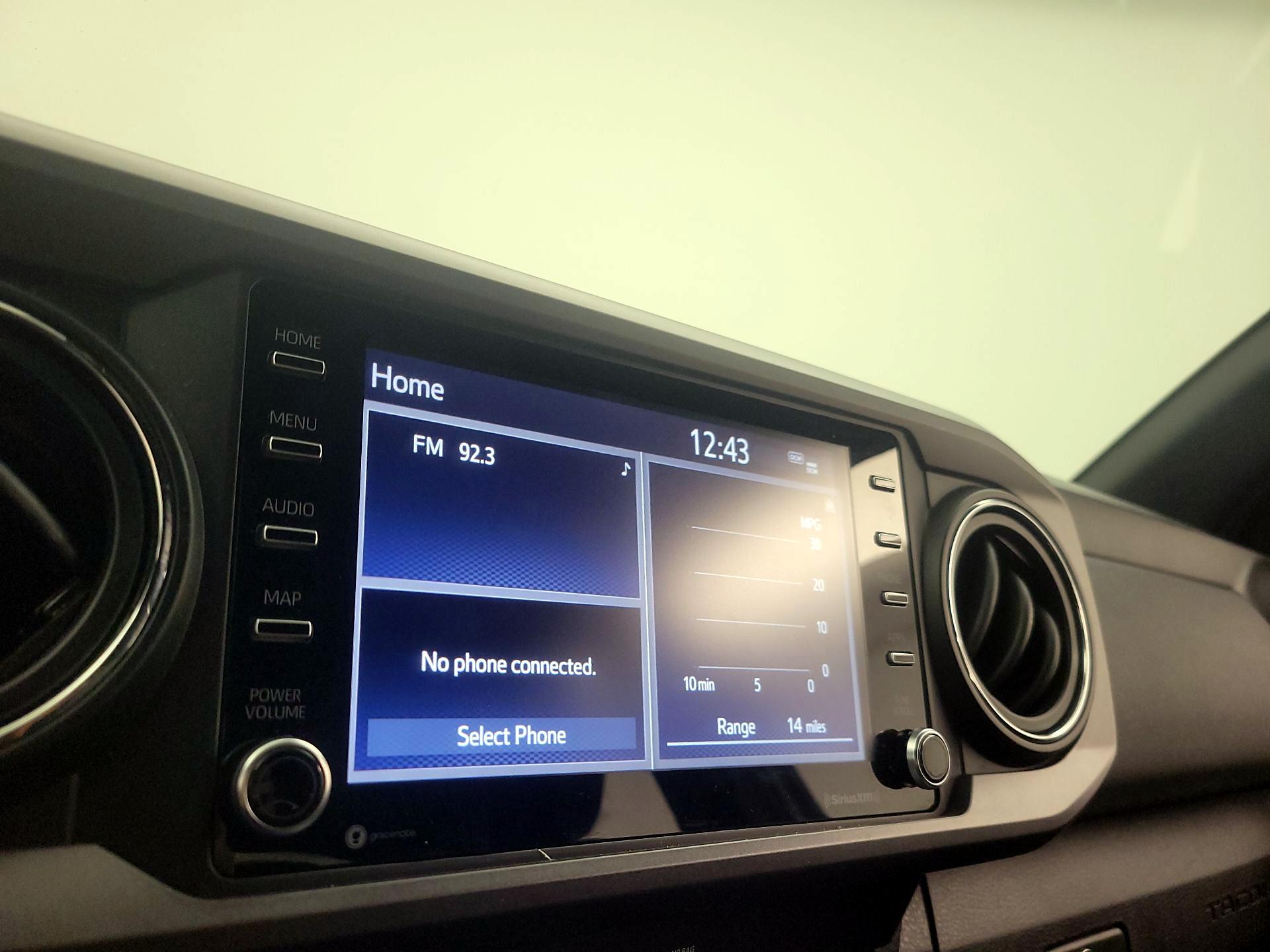 Thumbnail: 2020 Toyota Tacoma - 15