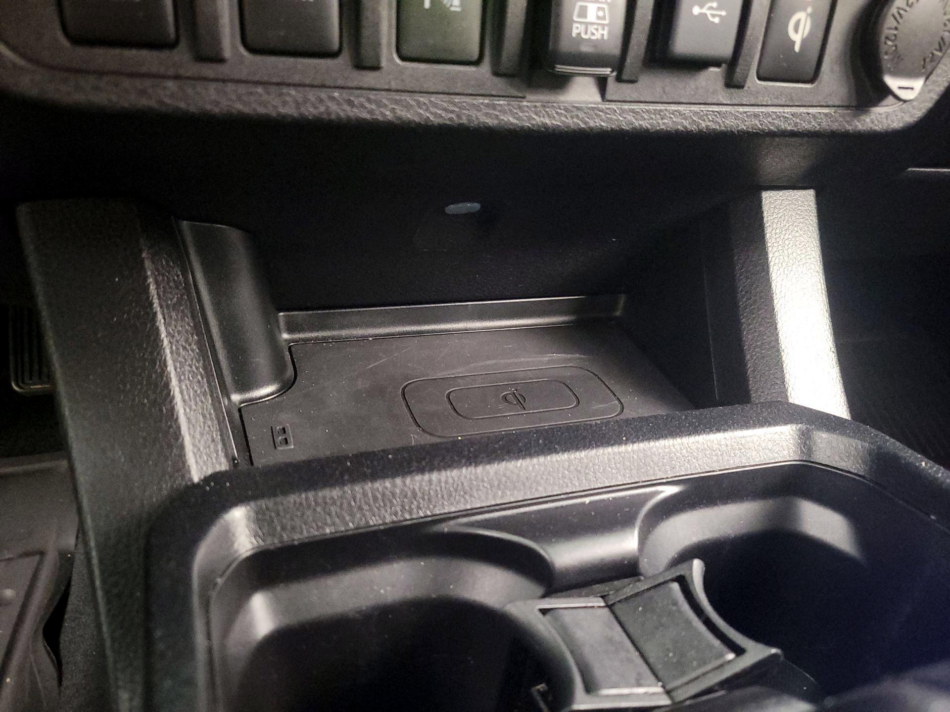 Thumbnail: 2020 Toyota Tacoma - 18