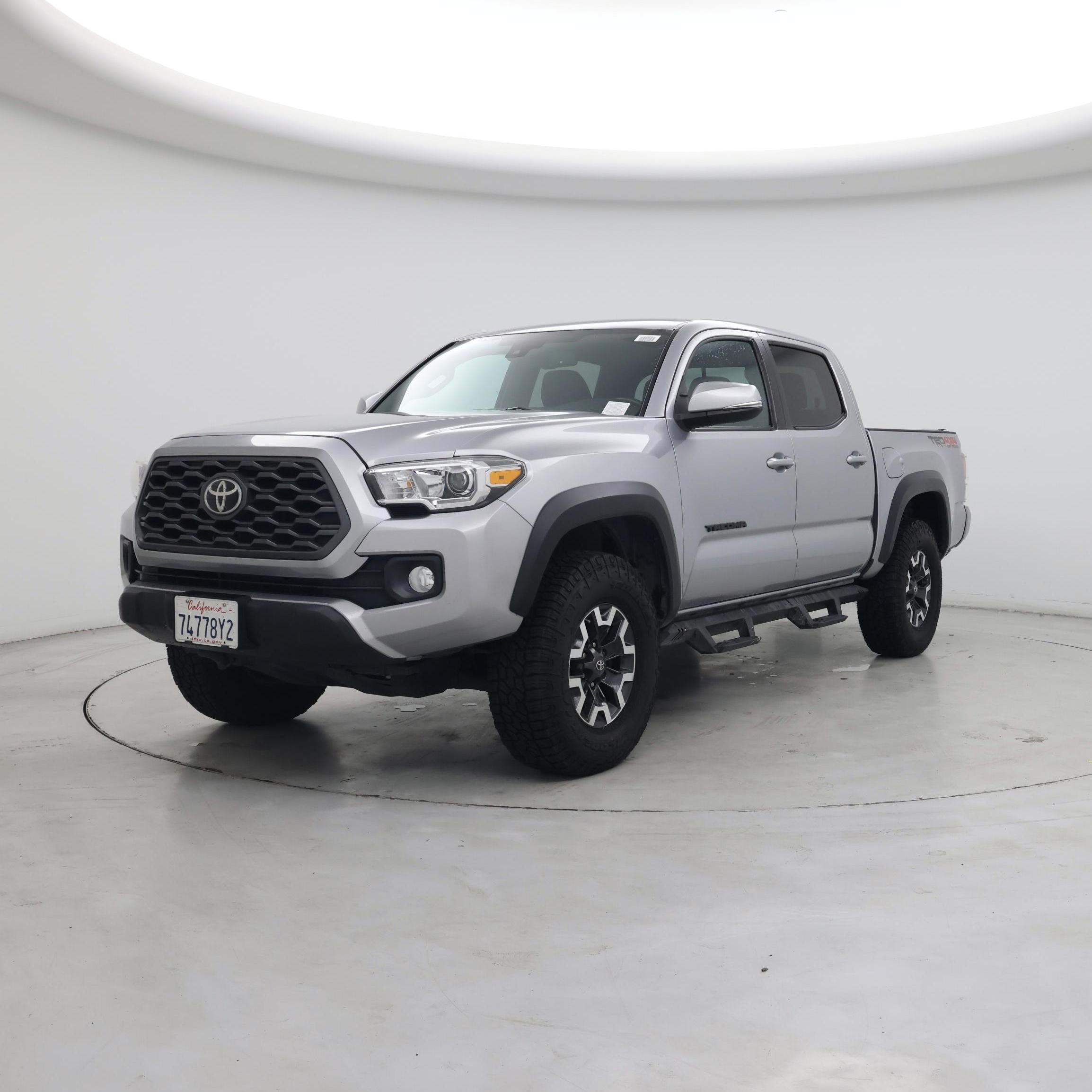 Thumbnail: 2020 Toyota Tacoma - 4