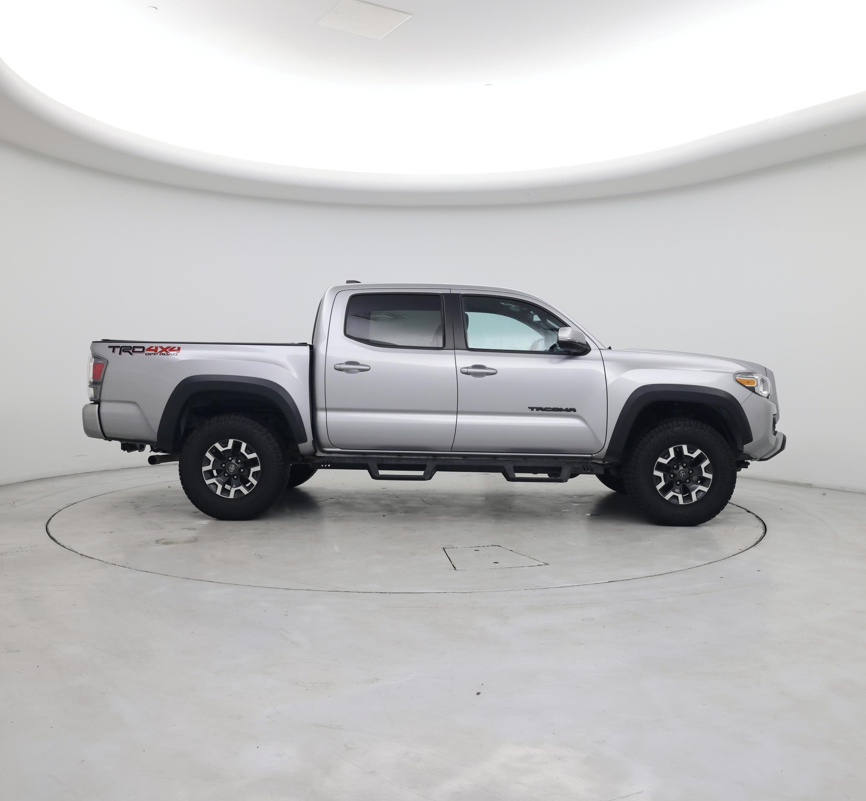 Thumbnail: 2020 Toyota Tacoma - 7