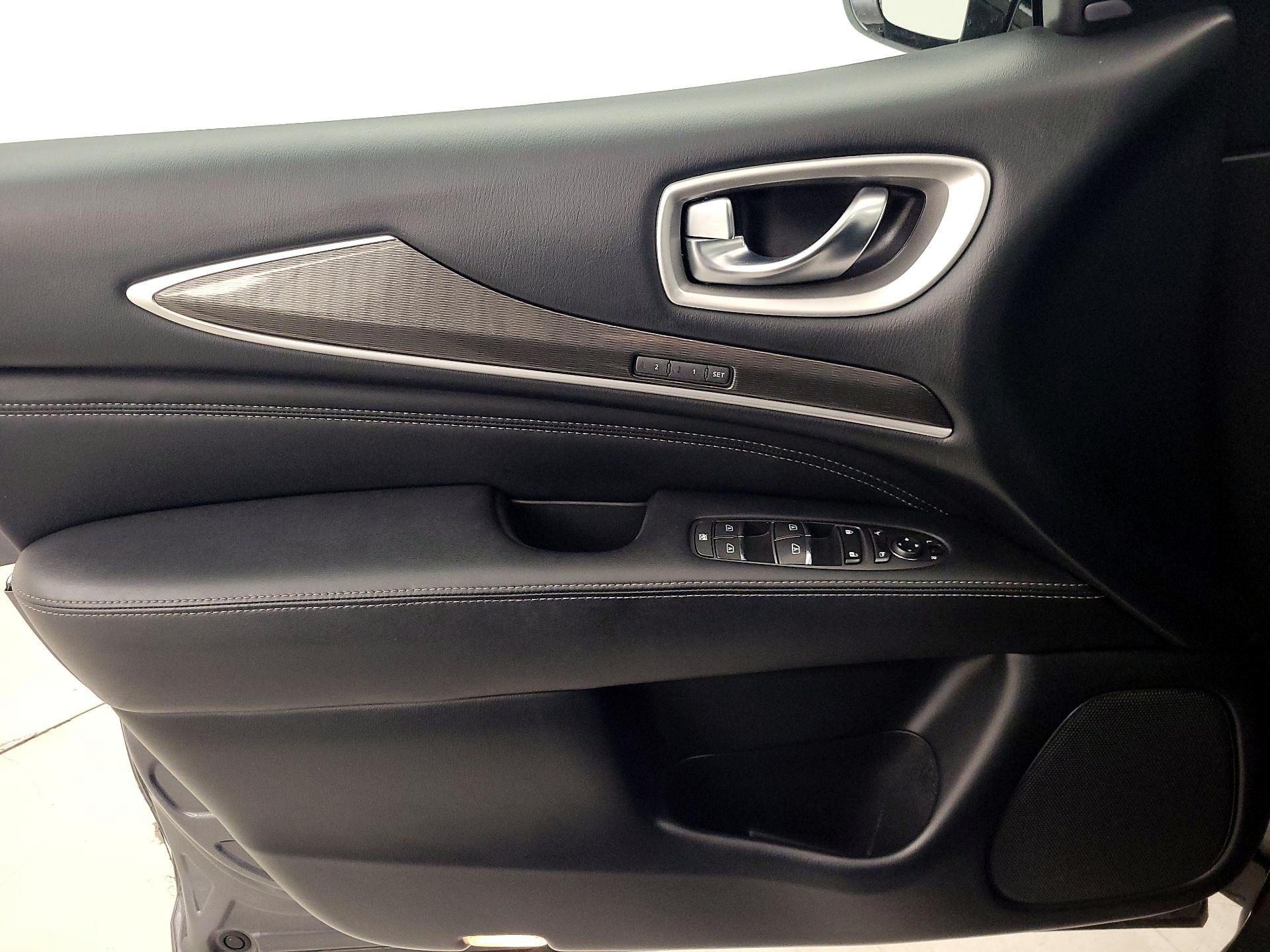 Thumbnail: 2020 INFINITI QX60 - 12