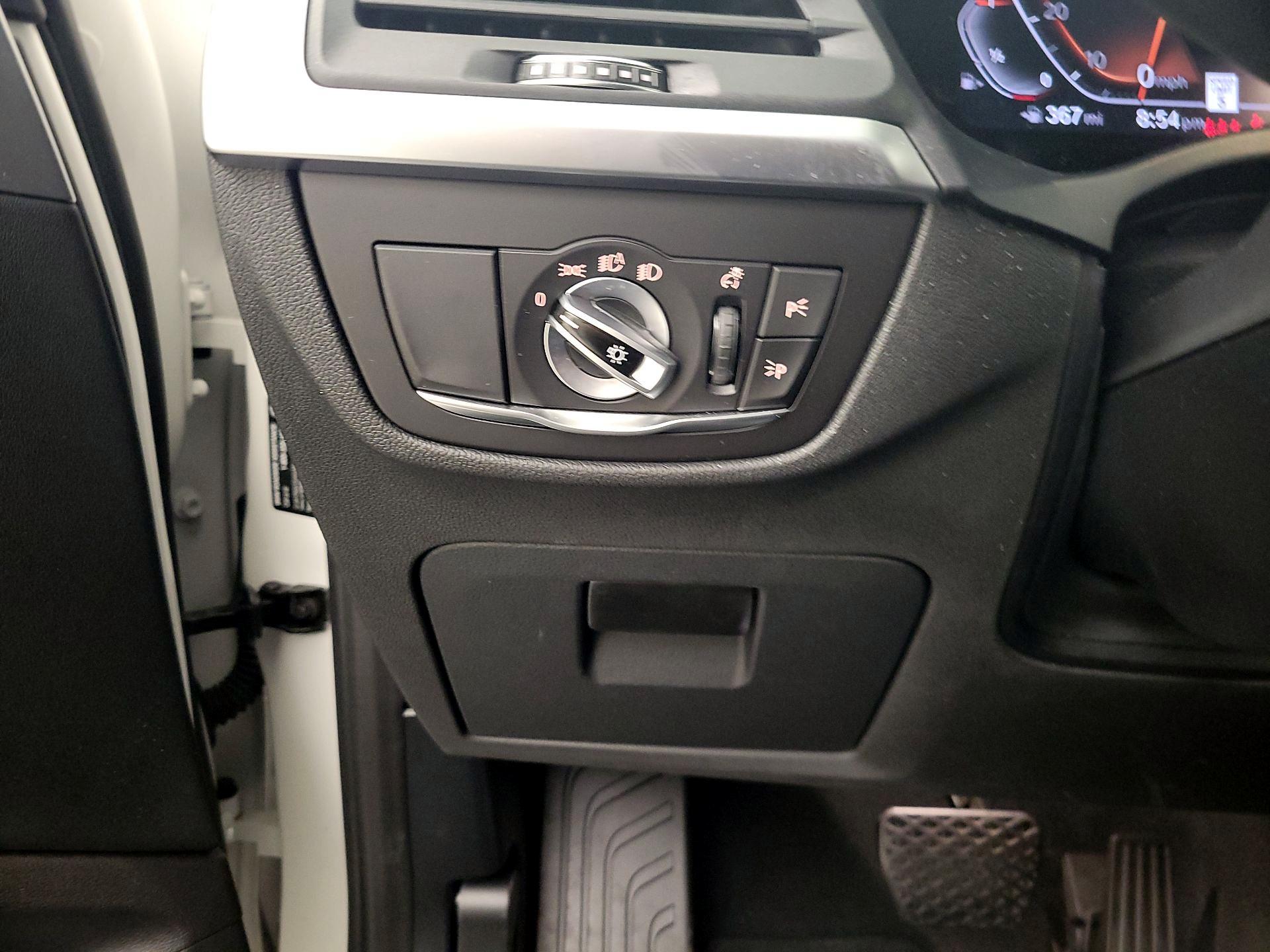 Thumbnail: 2022 BMW X4 - 13