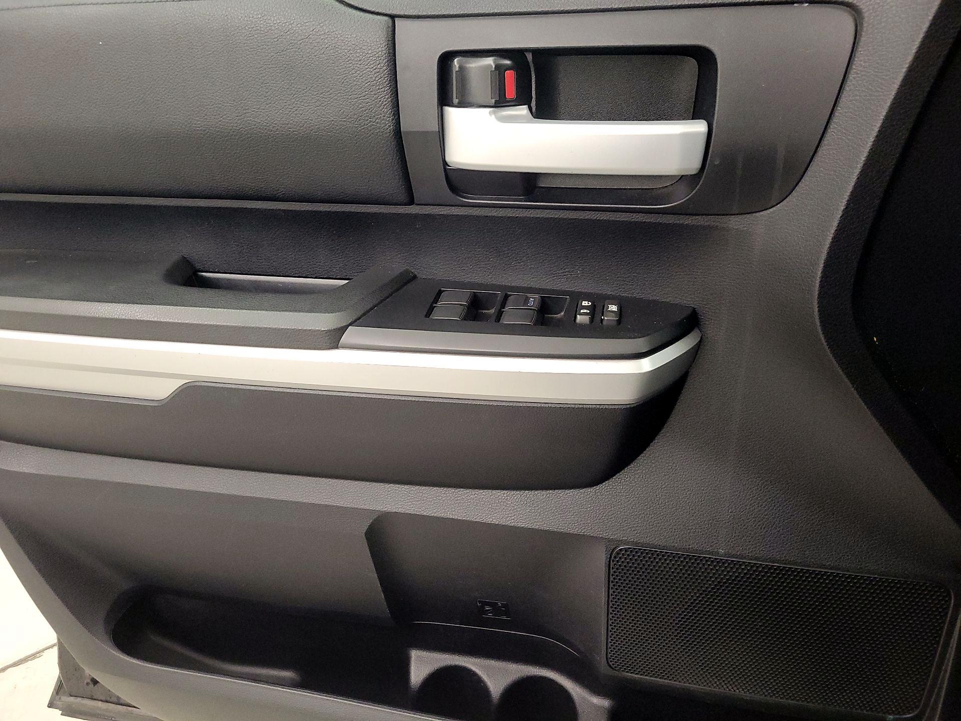 Thumbnail: 2014 Toyota Tundra - 12